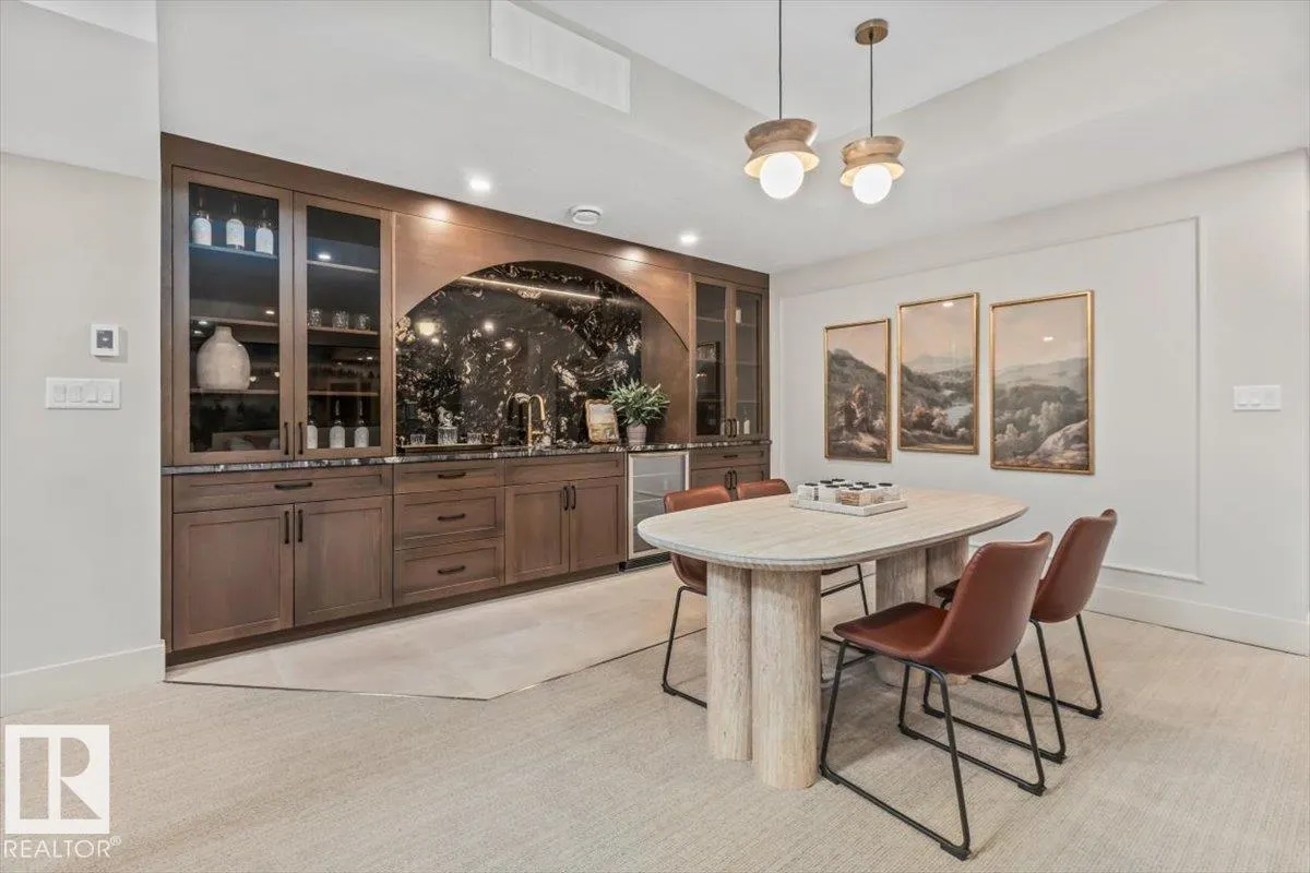 41 ELDRIDGE Point(e)