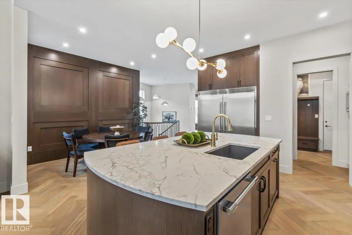 41 ELDRIDGE Point(e)