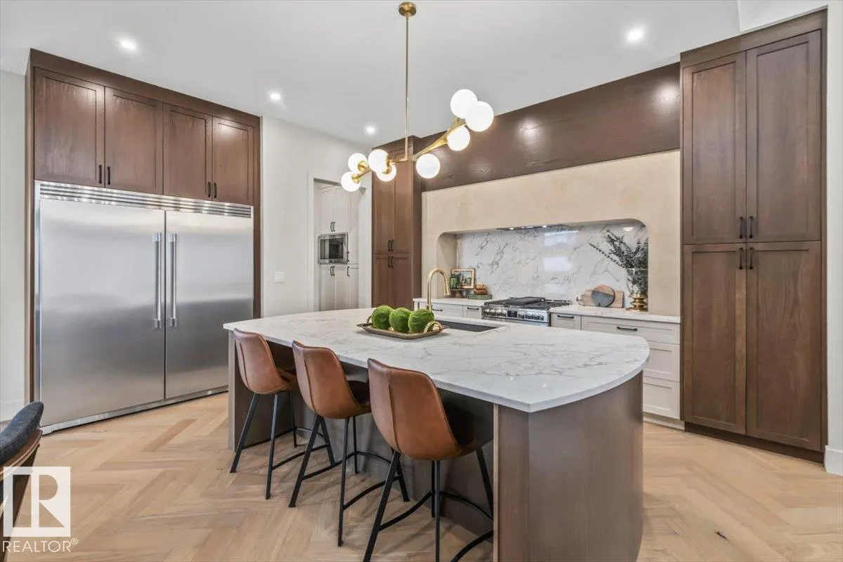 41 ELDRIDGE Point(e)