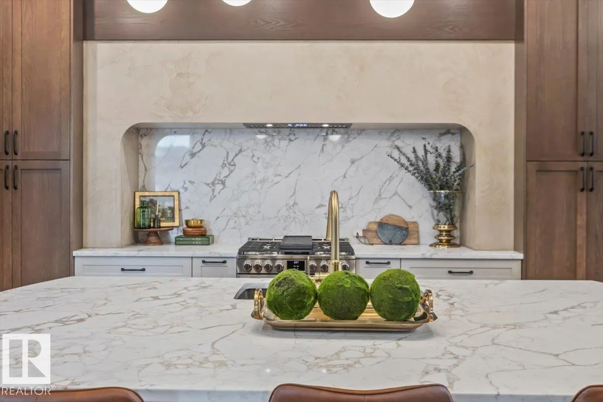 41 ELDRIDGE Point(e)