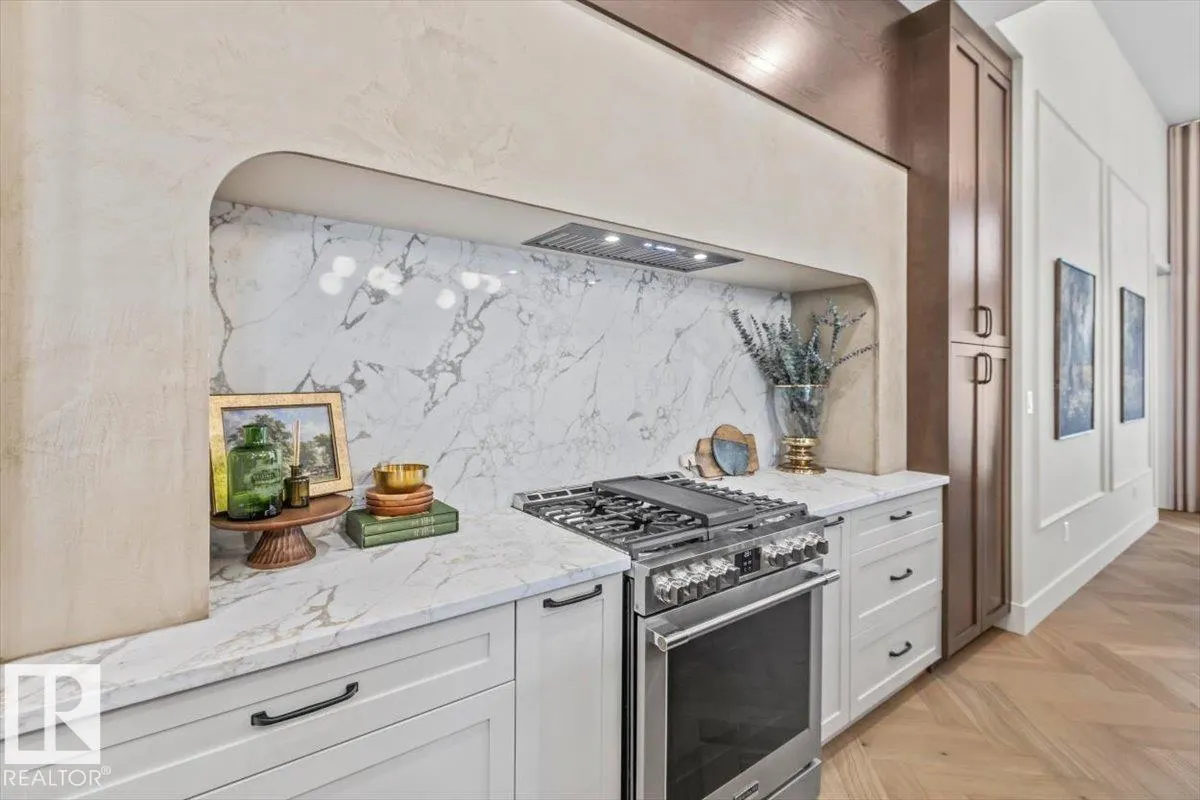 41 ELDRIDGE Point(e)