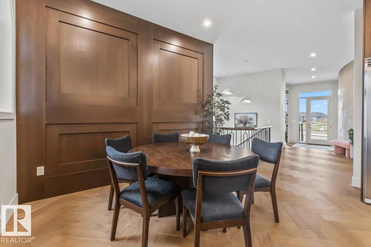 41 ELDRIDGE Point(e)