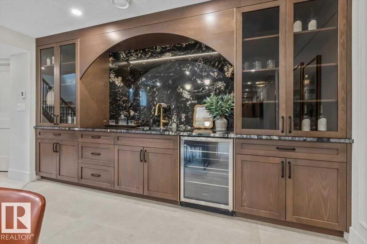 41 ELDRIDGE Point(e)