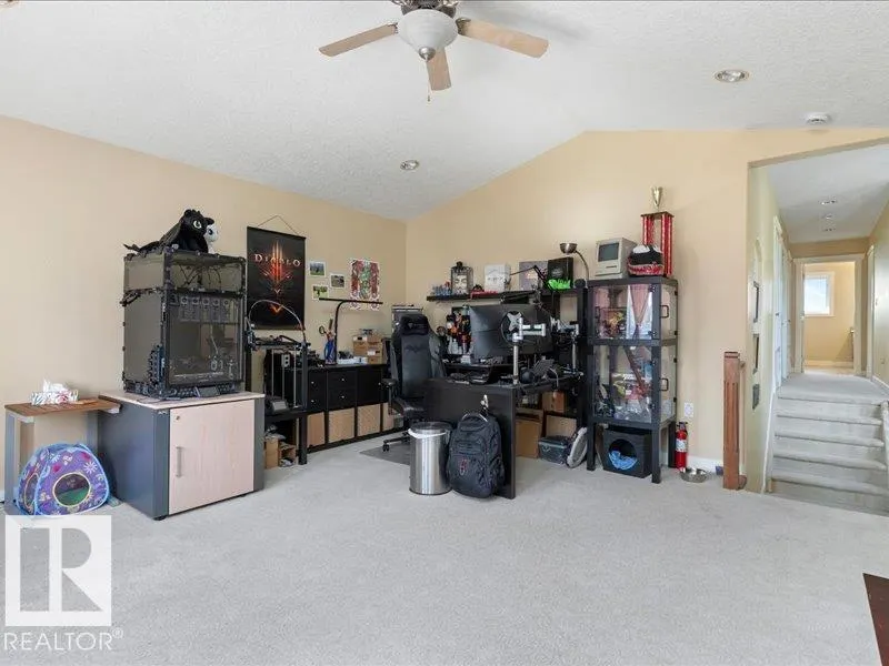 496 RAVINE Court
