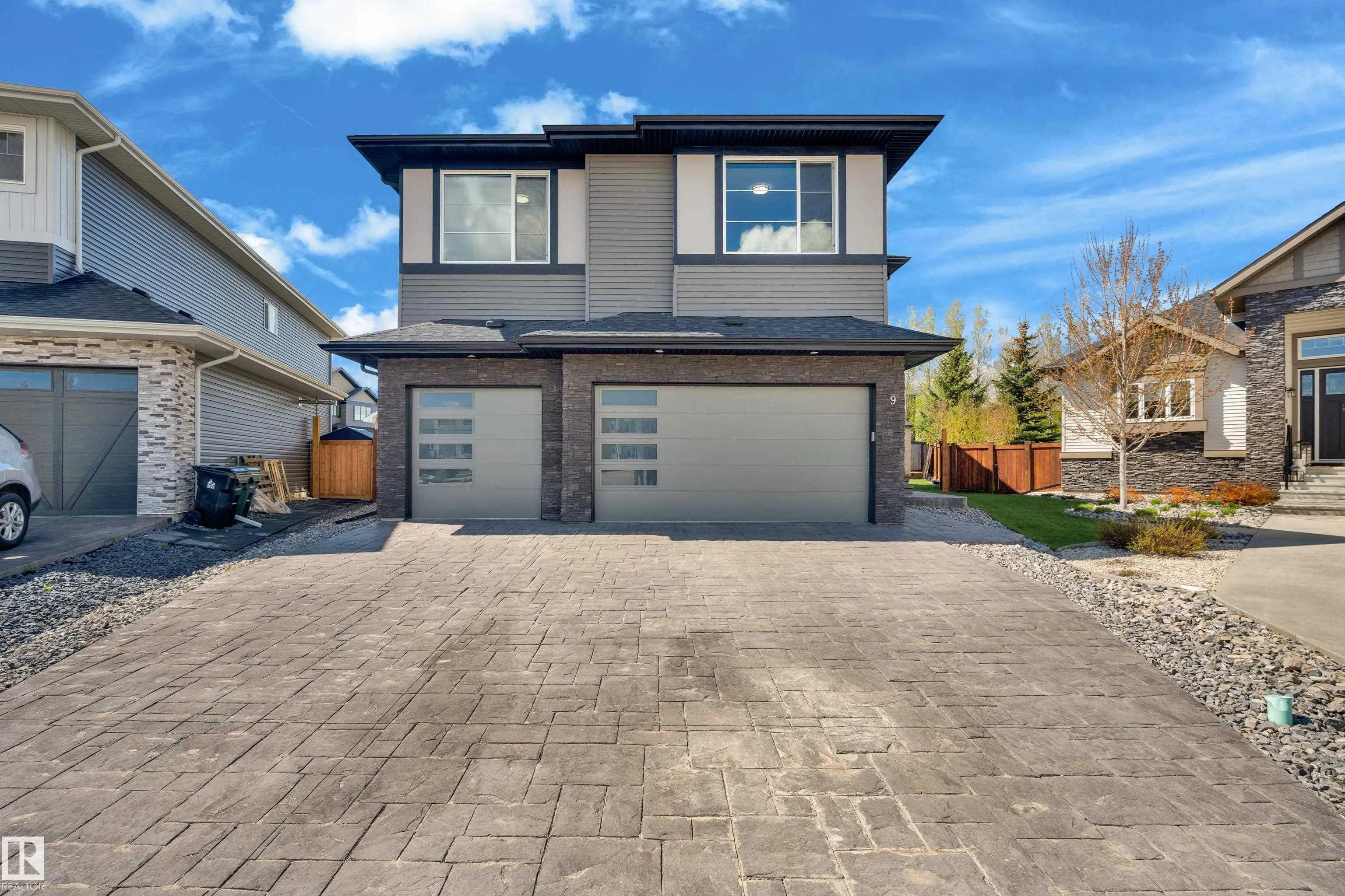 9 LINCOLN Court