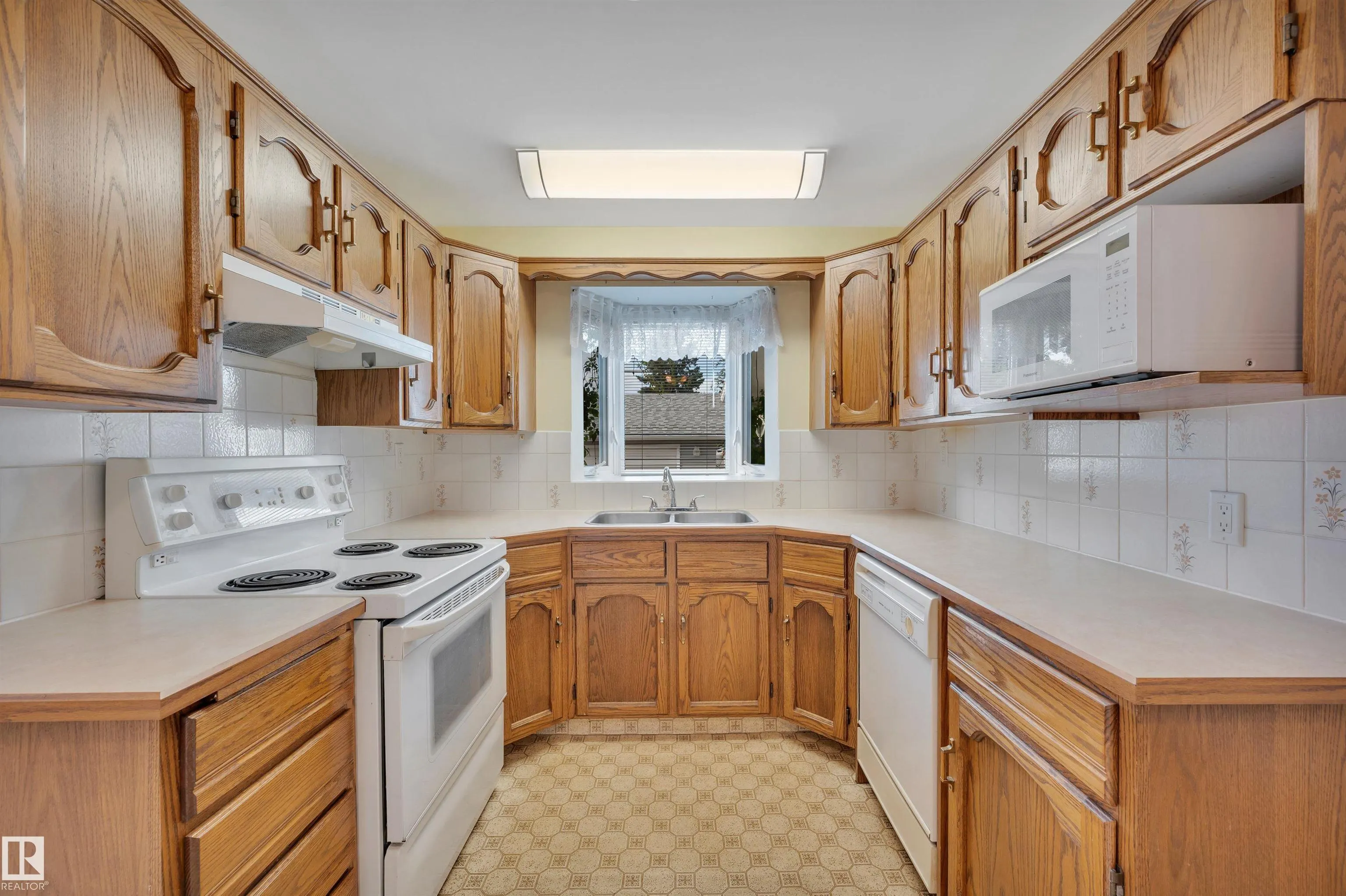 66 MEADOWBROOK Road