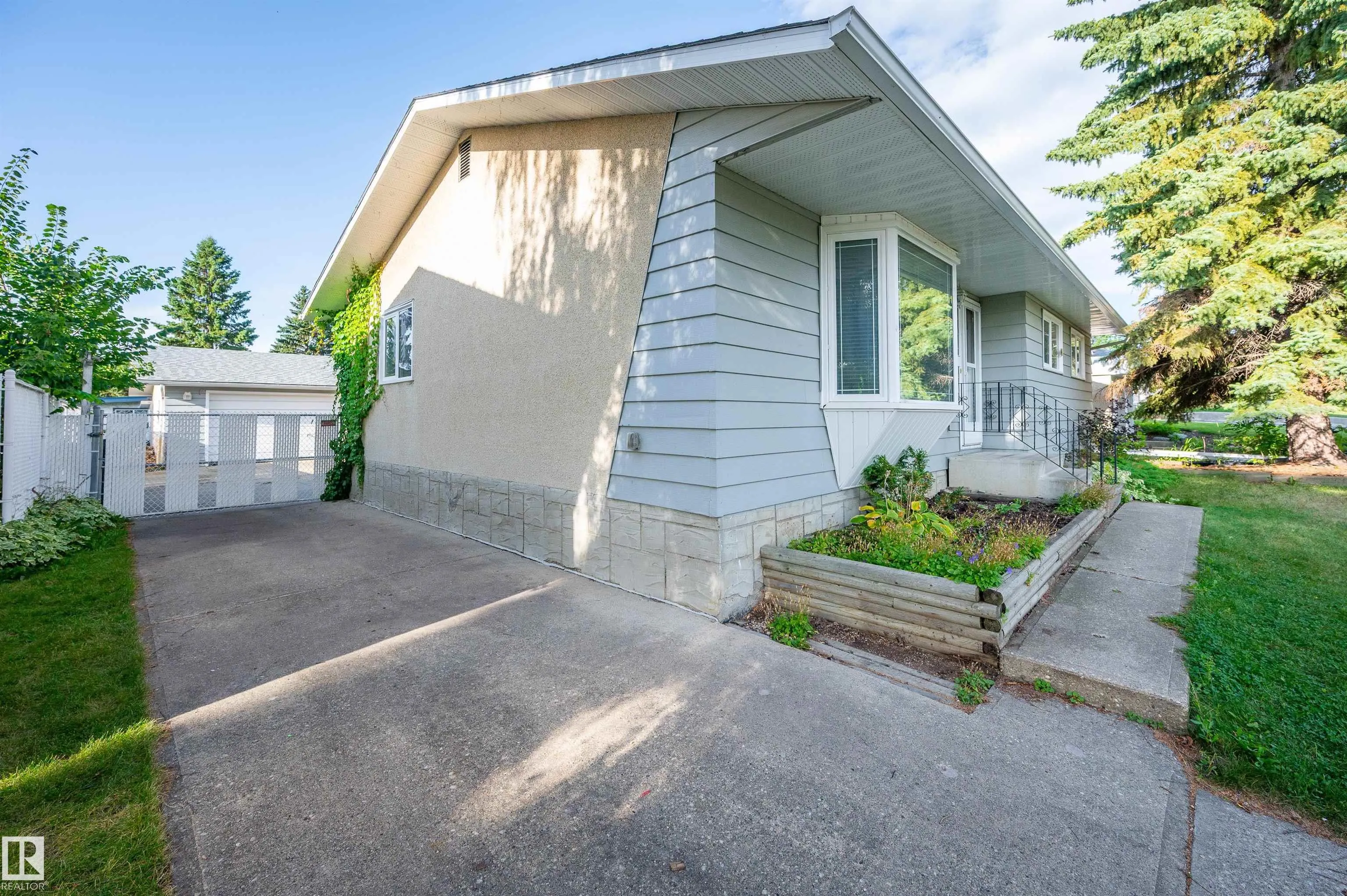 66 MEADOWBROOK Road