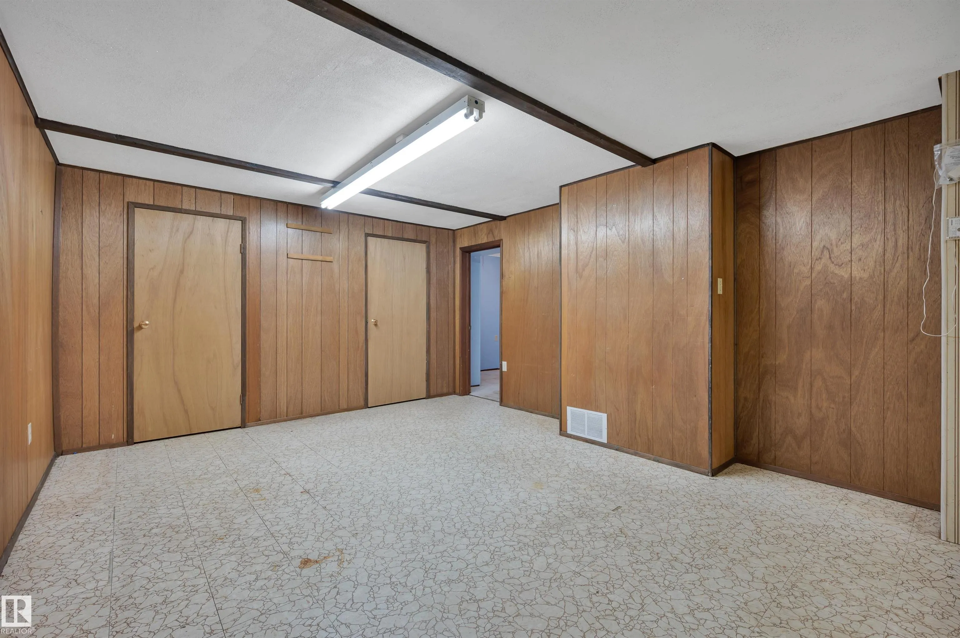 66 MEADOWBROOK Road