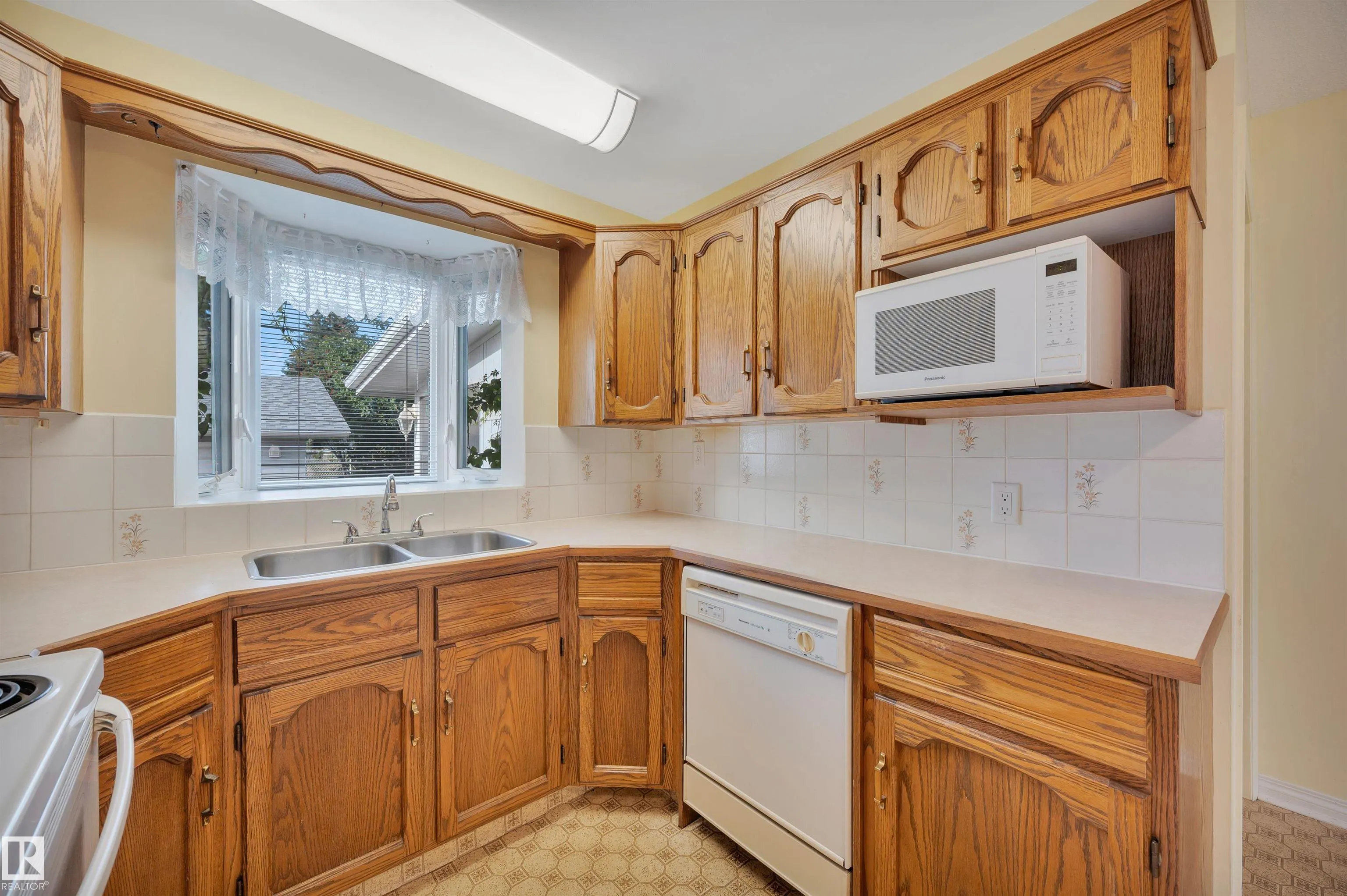 66 MEADOWBROOK Road