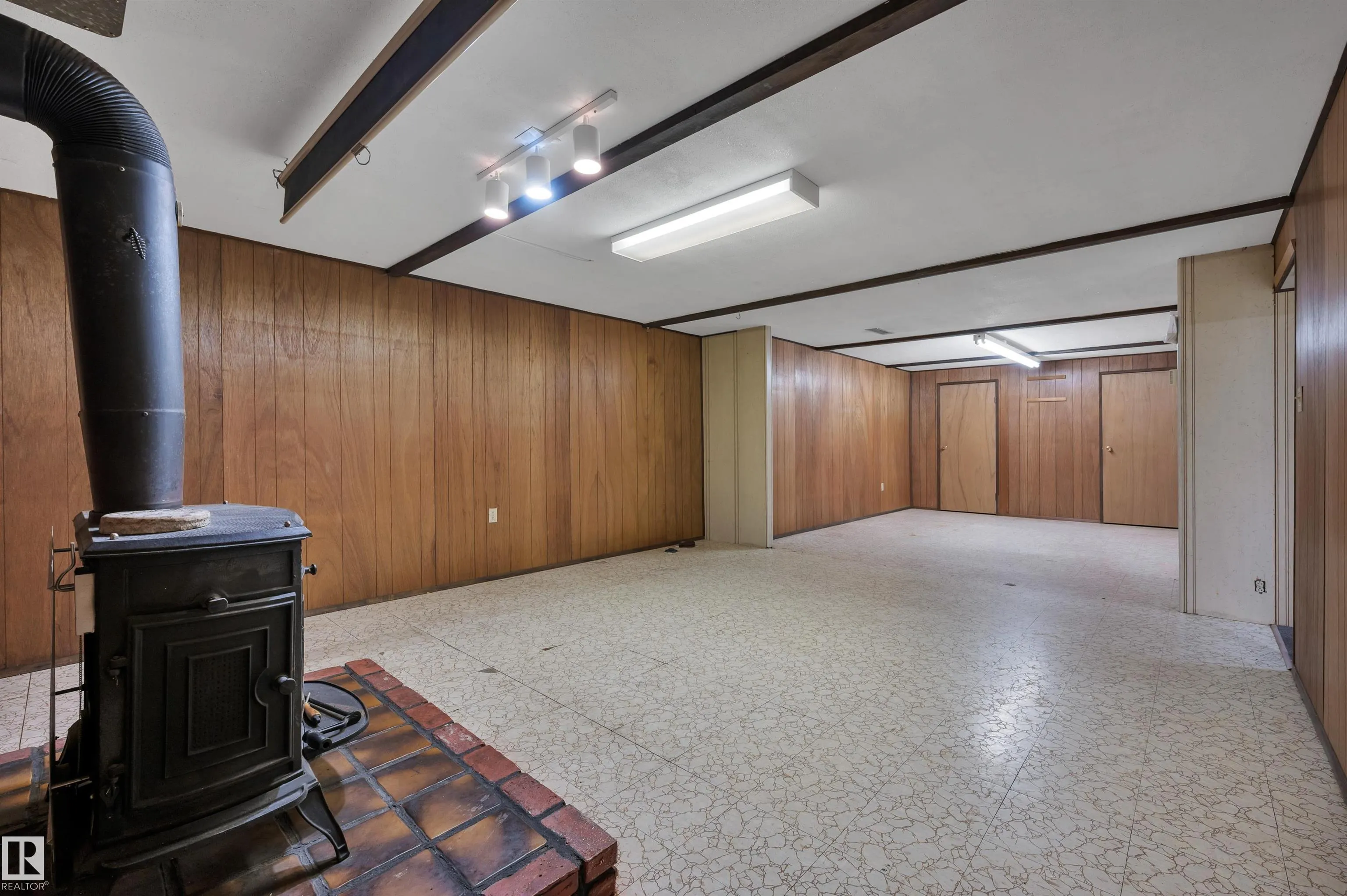 66 MEADOWBROOK Road