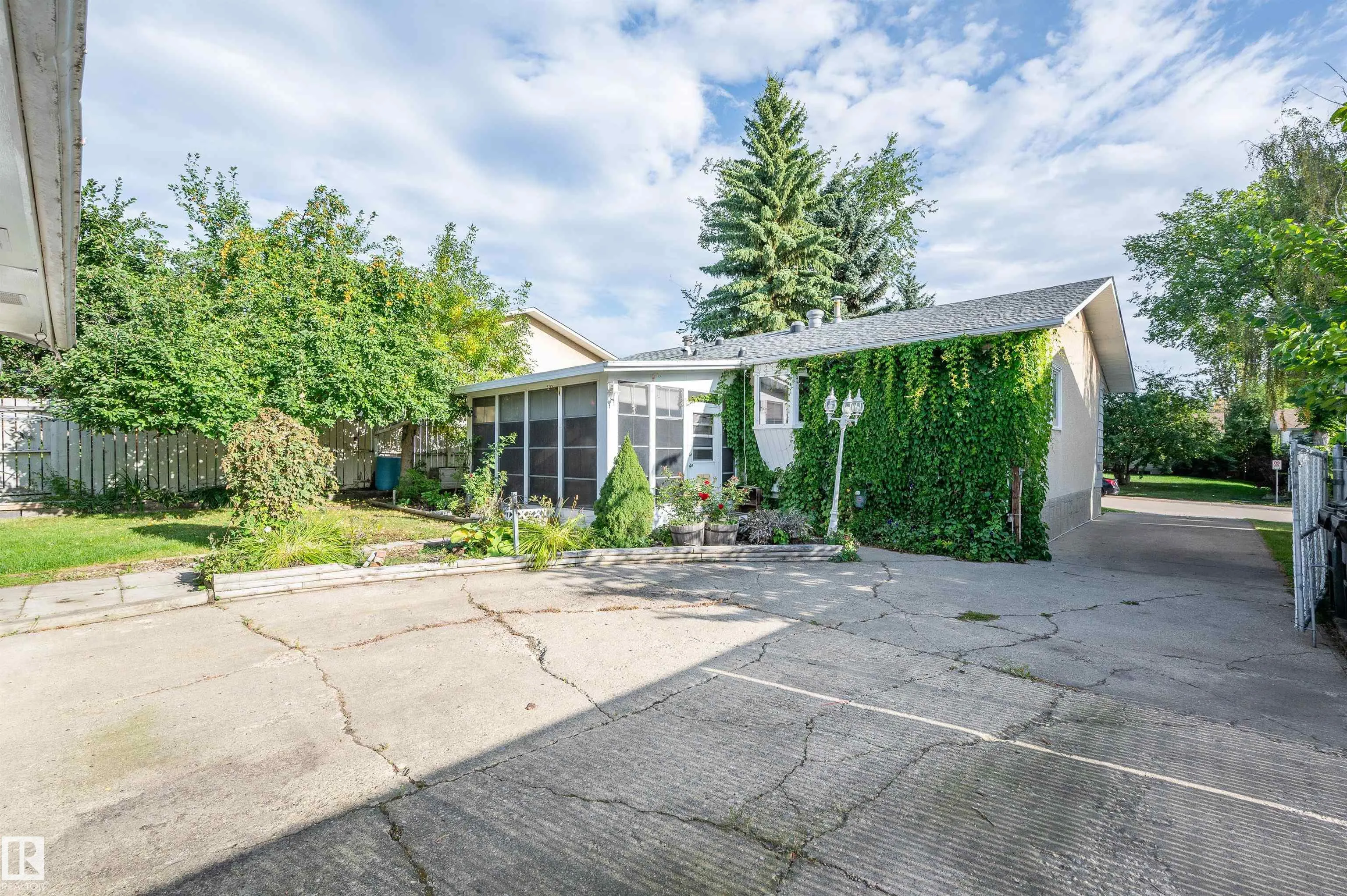 66 MEADOWBROOK Road