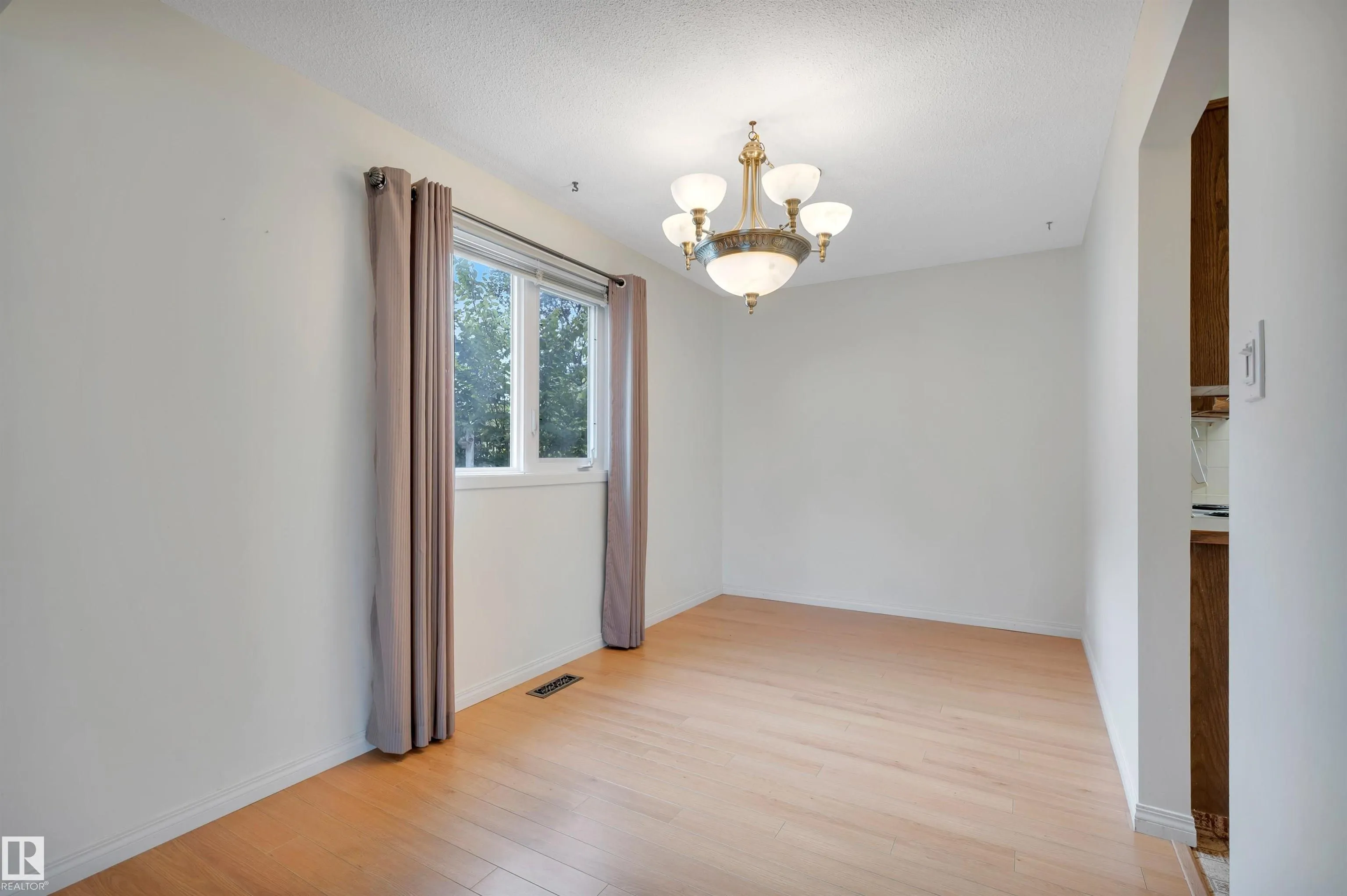 66 MEADOWBROOK Road
