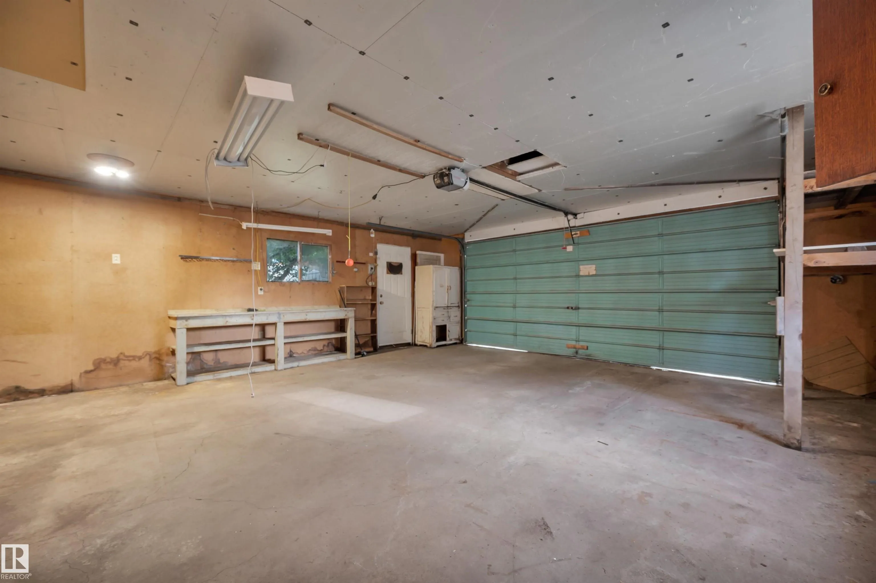 66 MEADOWBROOK Road
