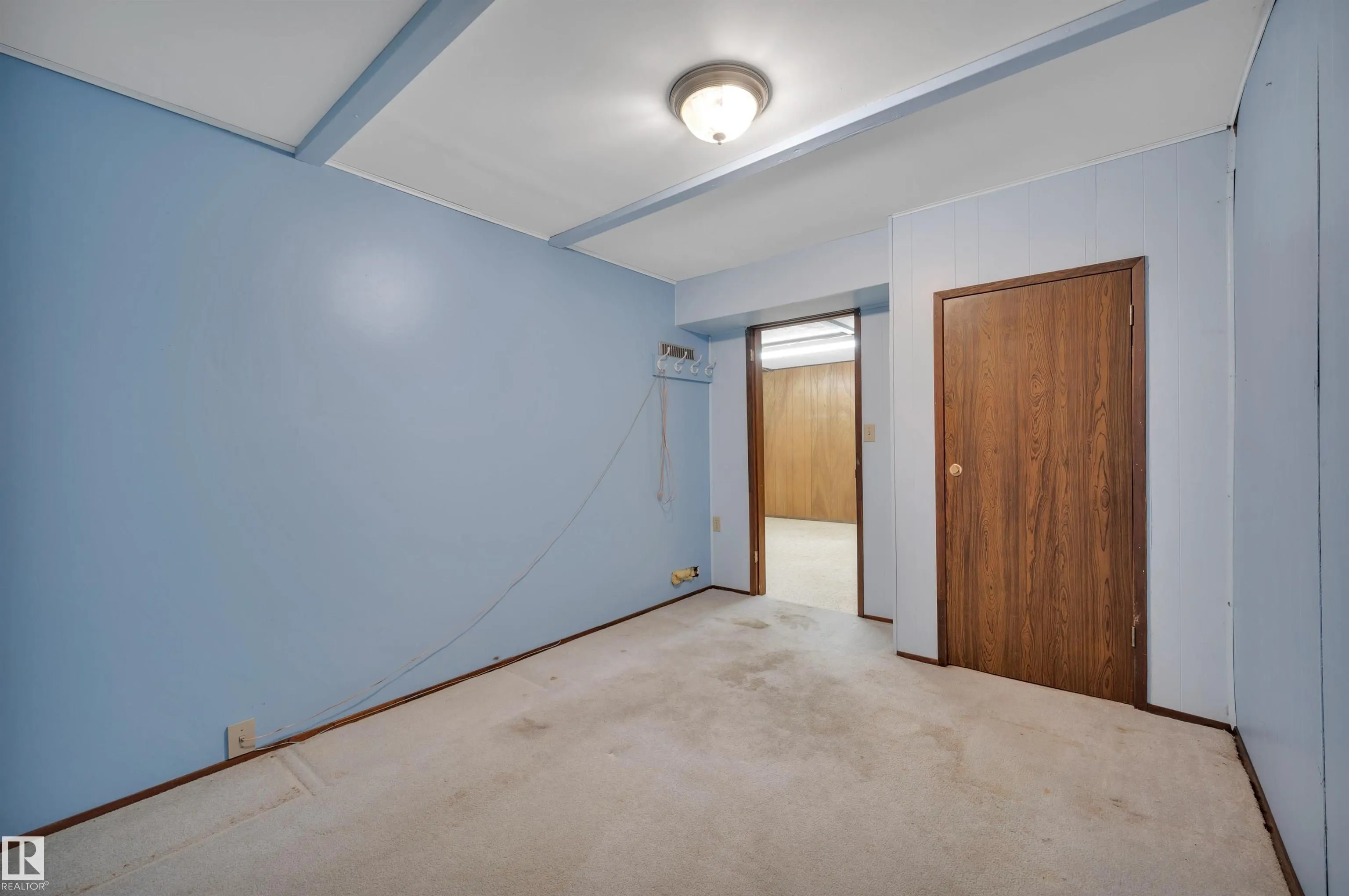 66 MEADOWBROOK Road