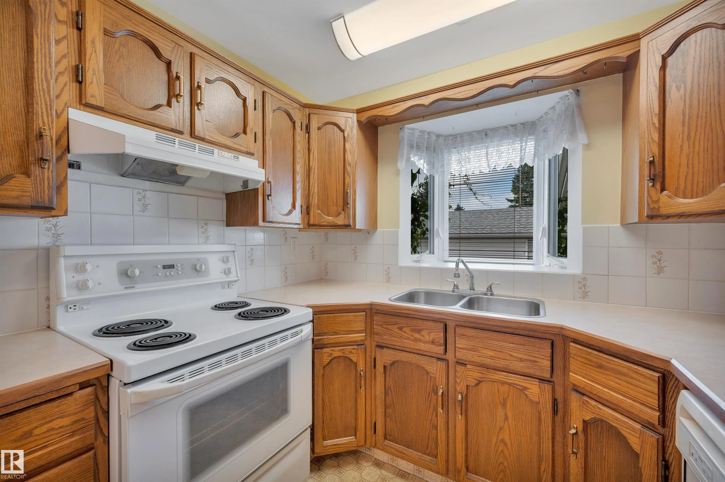 66 MEADOWBROOK Road