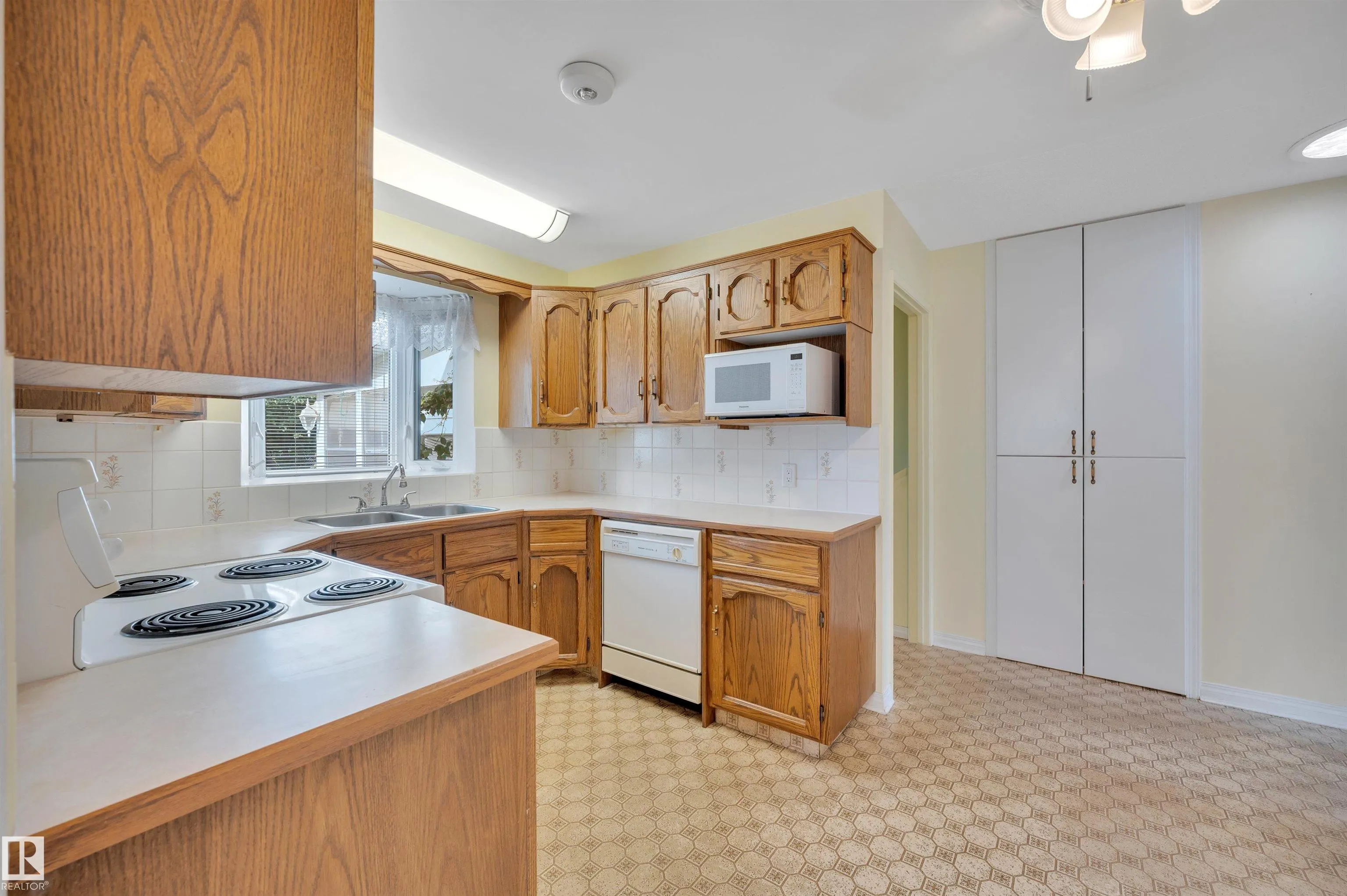 66 MEADOWBROOK Road