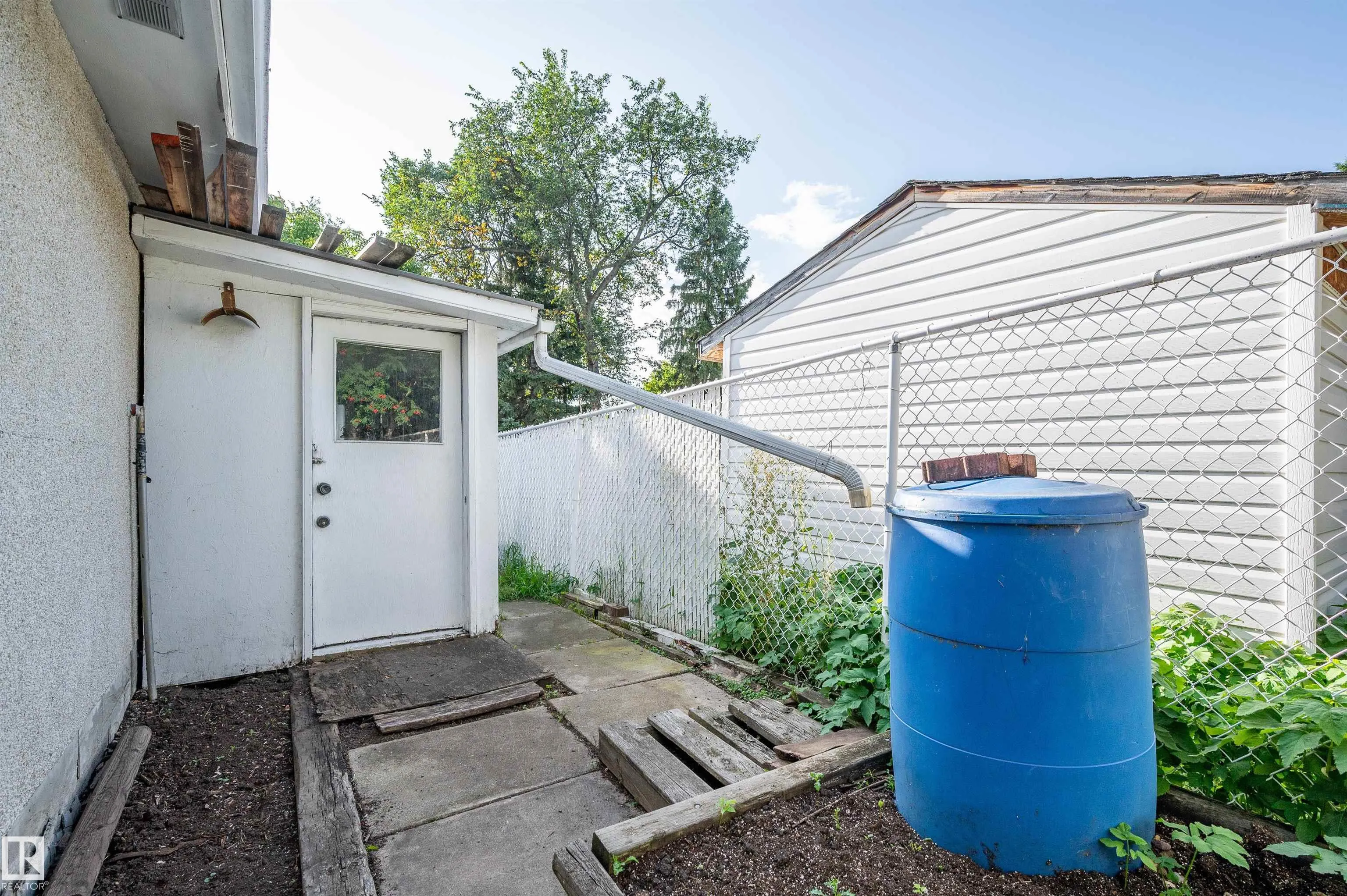 66 MEADOWBROOK Road
