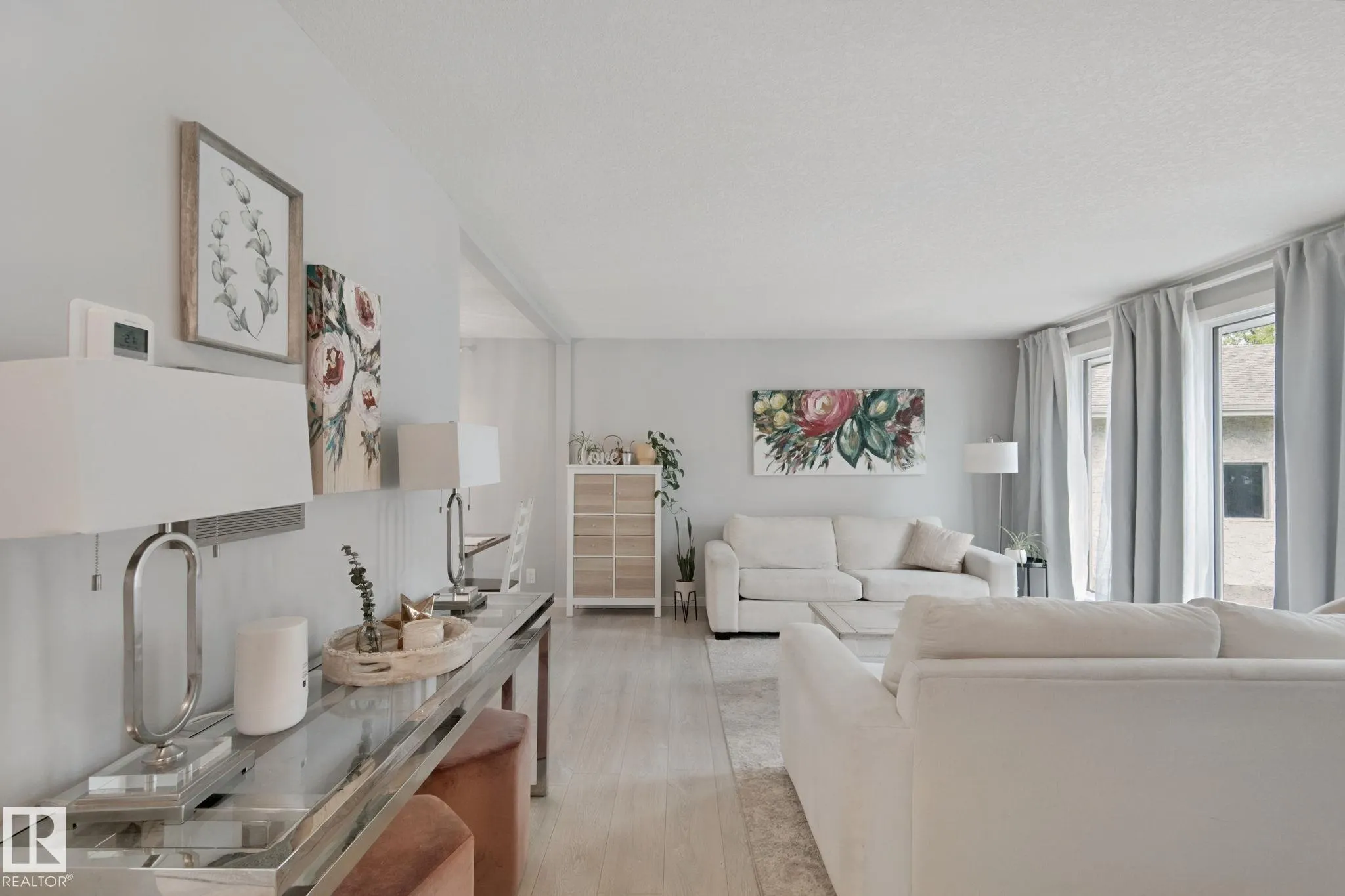 5 LABELLE Crescent