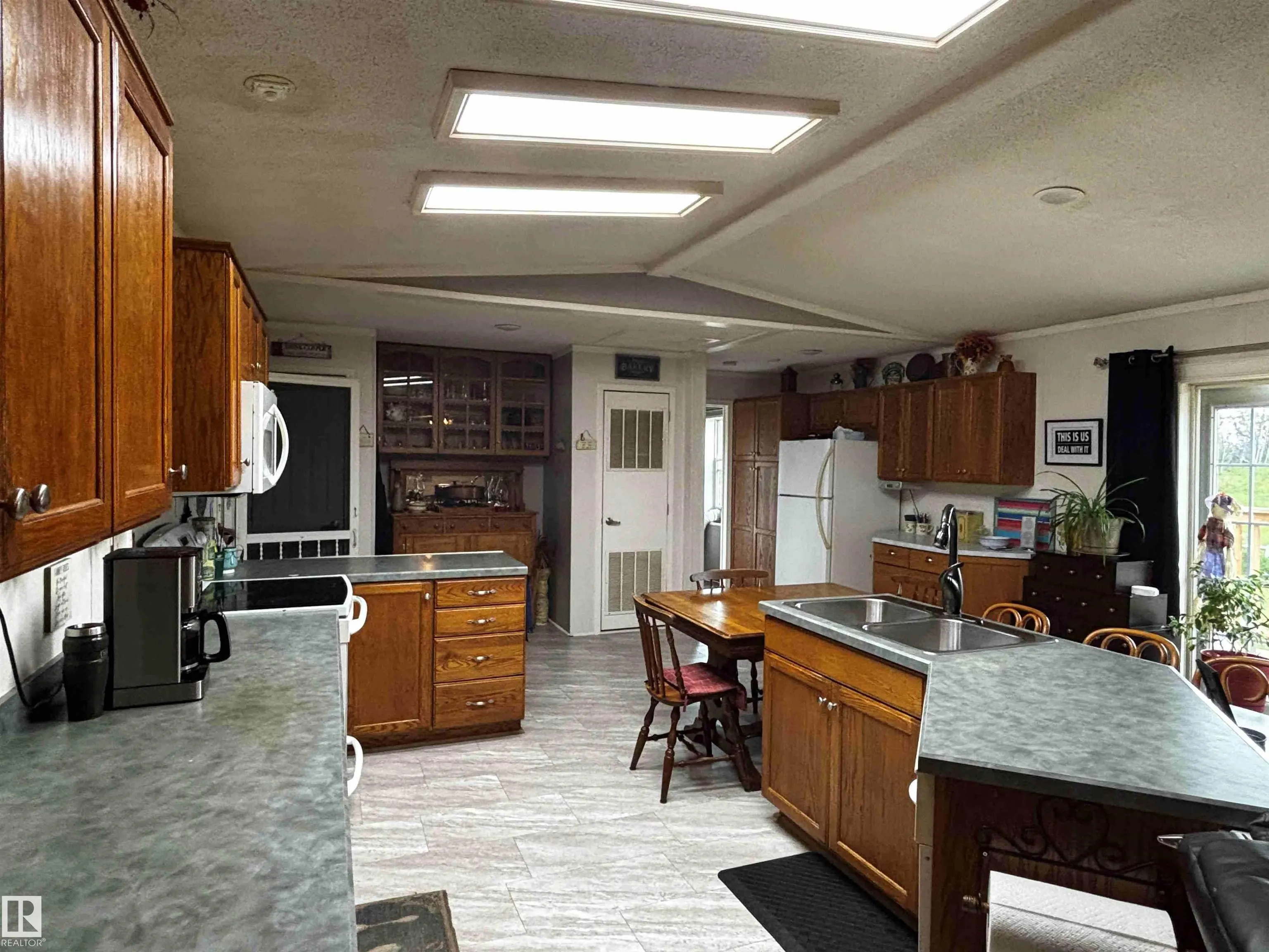 51115 RGE ROAD 60