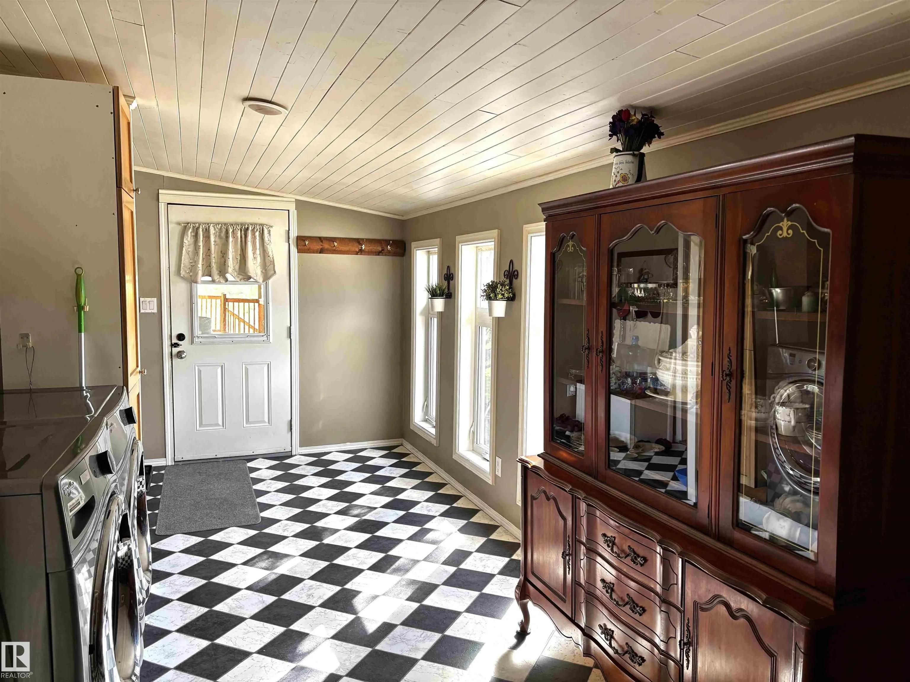 51115 RGE ROAD 60