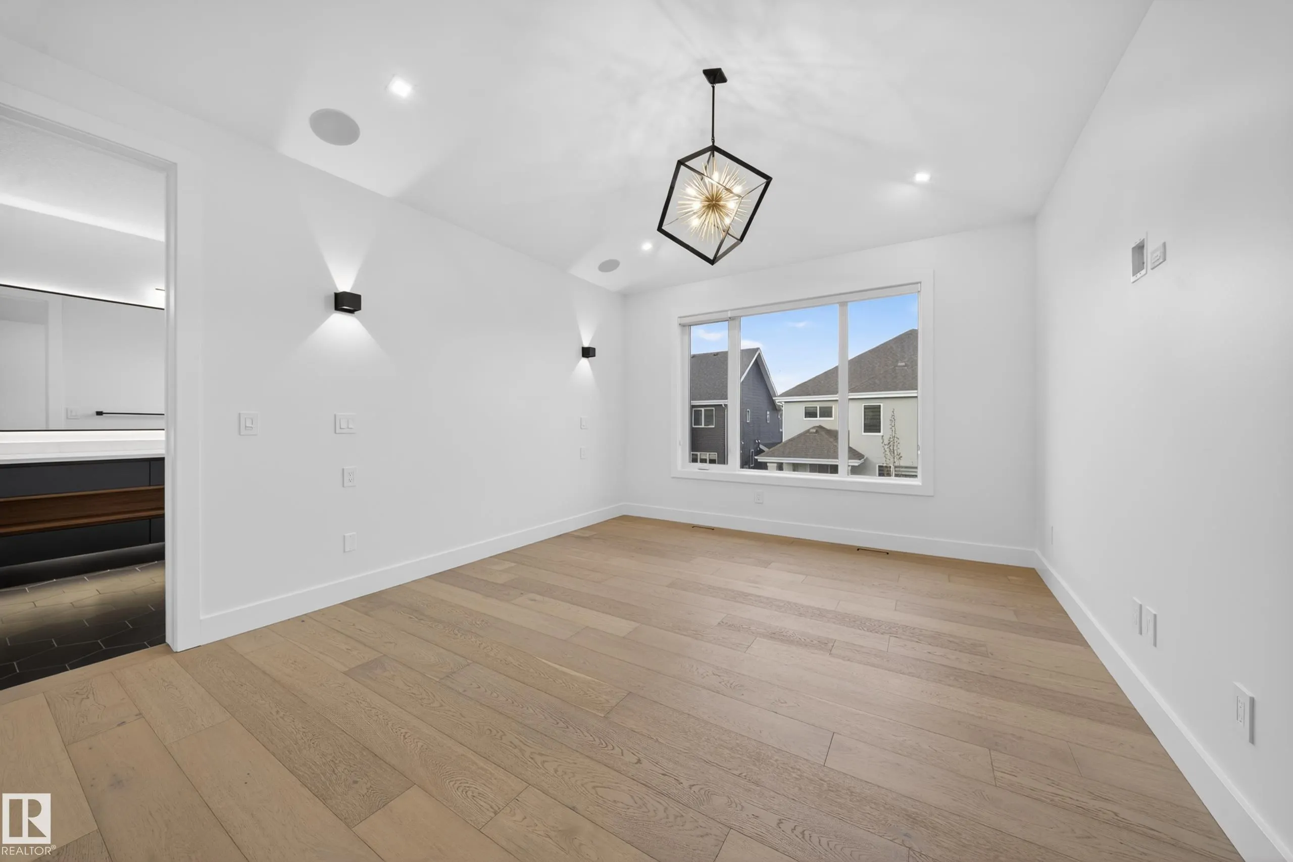 4464 SUZANNA Crescent