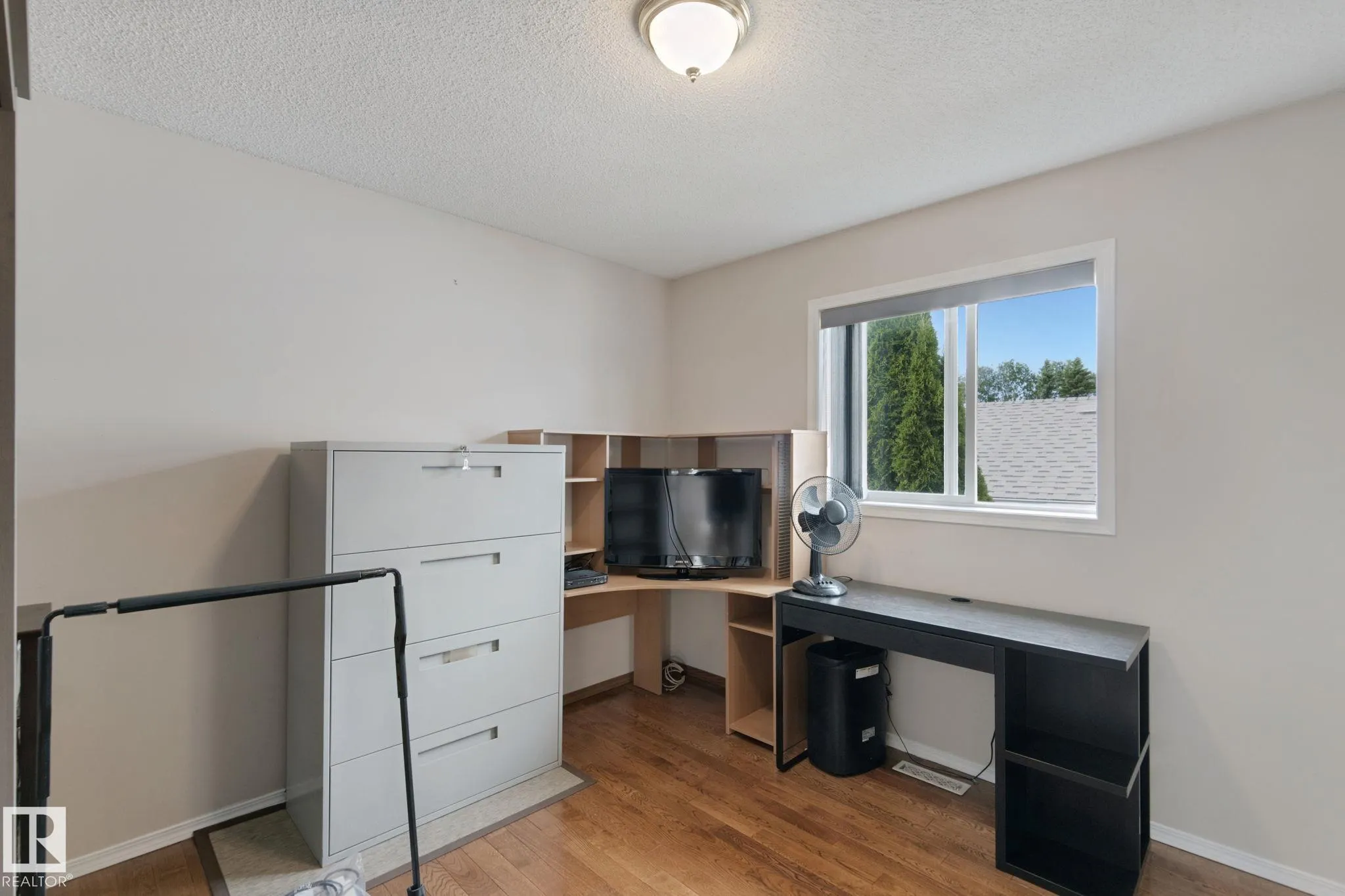 29 HIGHLAND Crescent