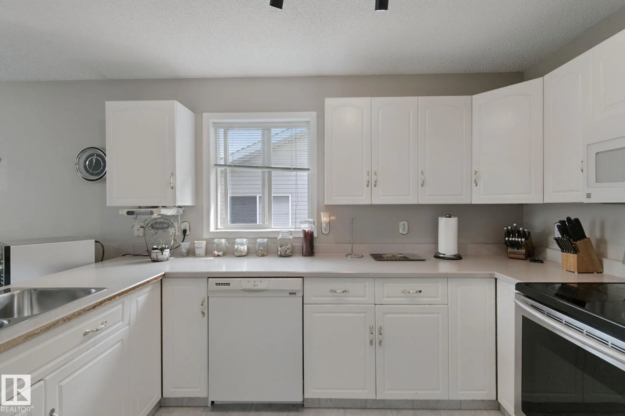 29 HIGHLAND Crescent