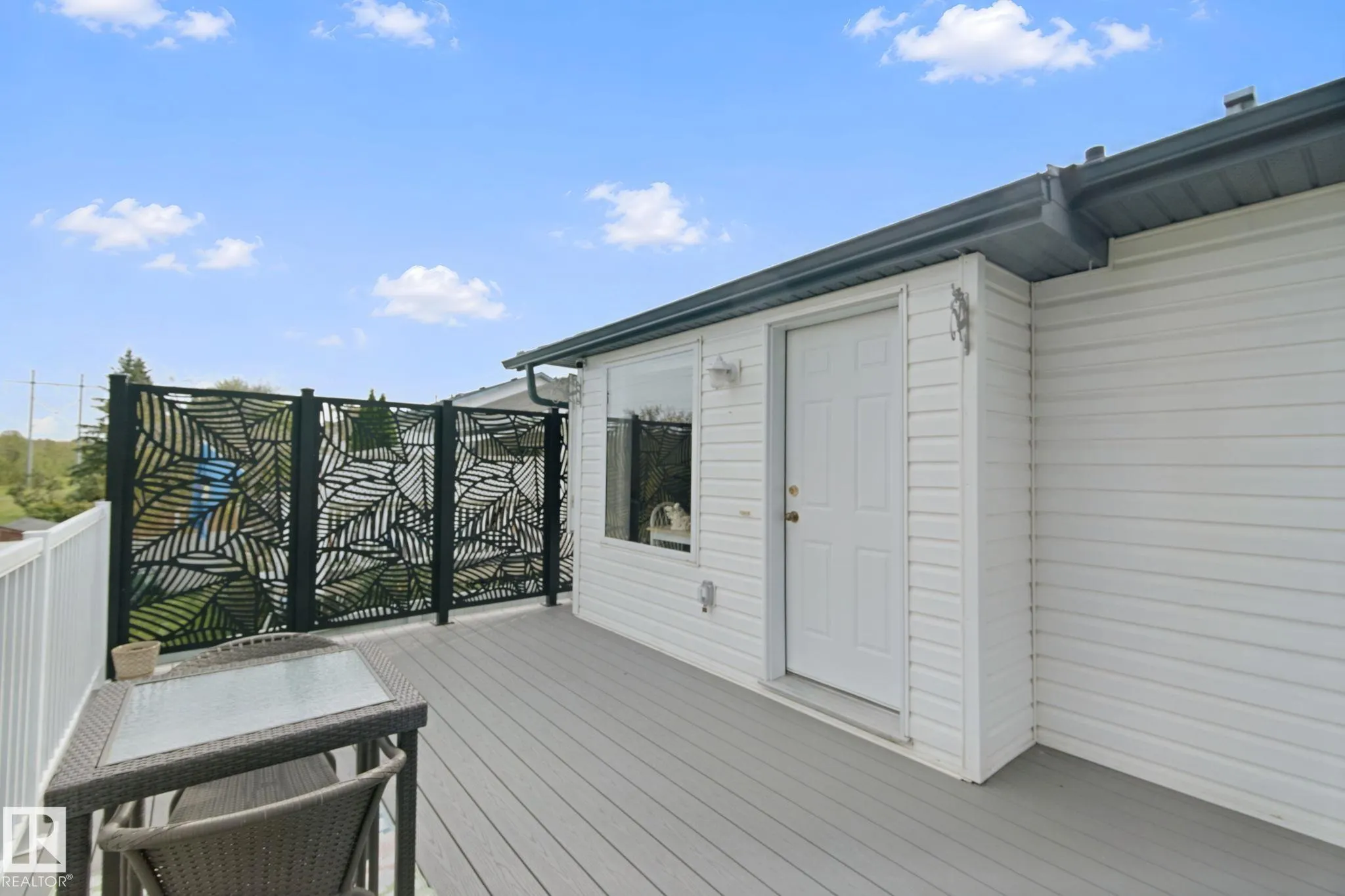 29 HIGHLAND Crescent