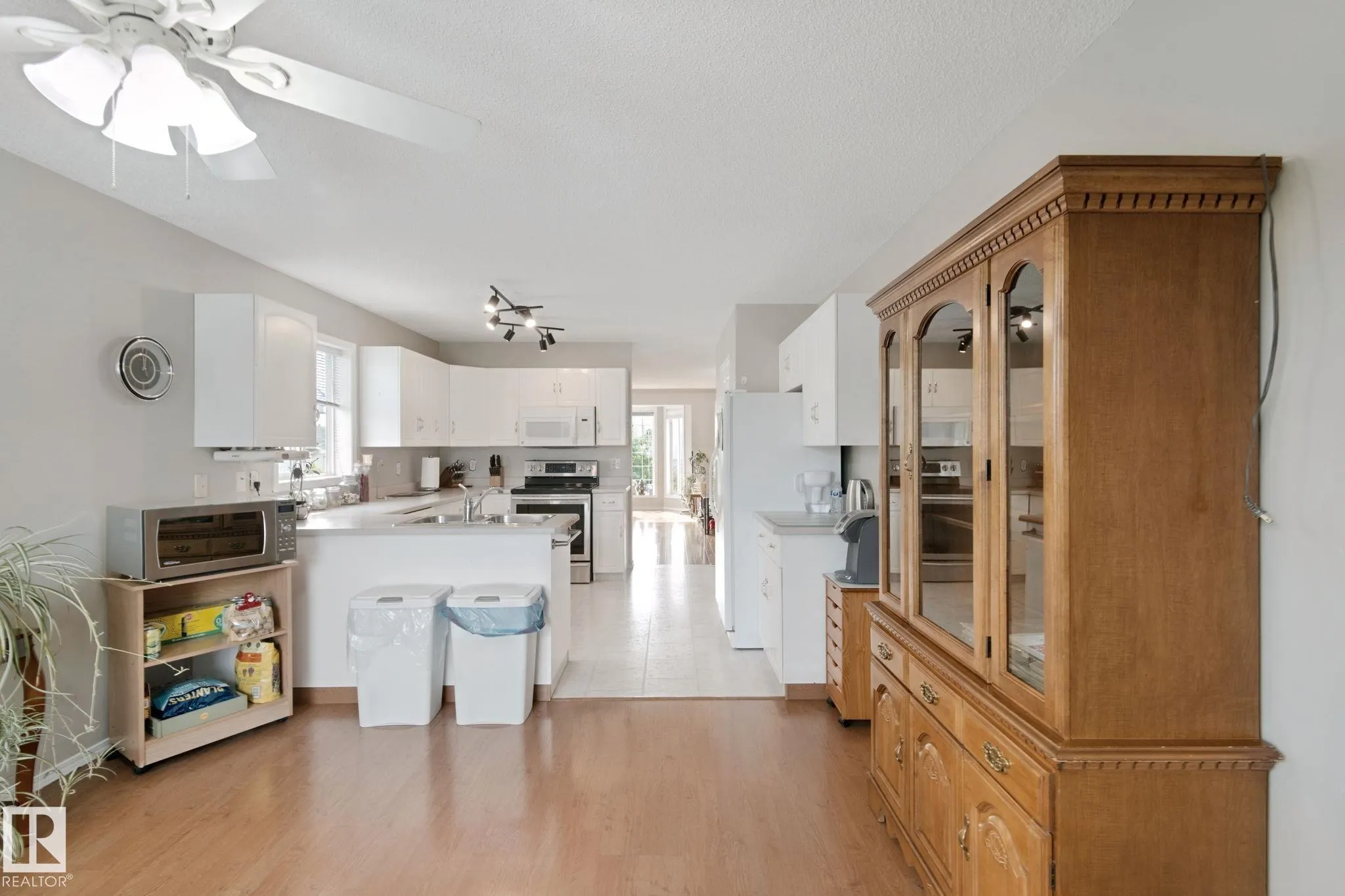 29 HIGHLAND Crescent