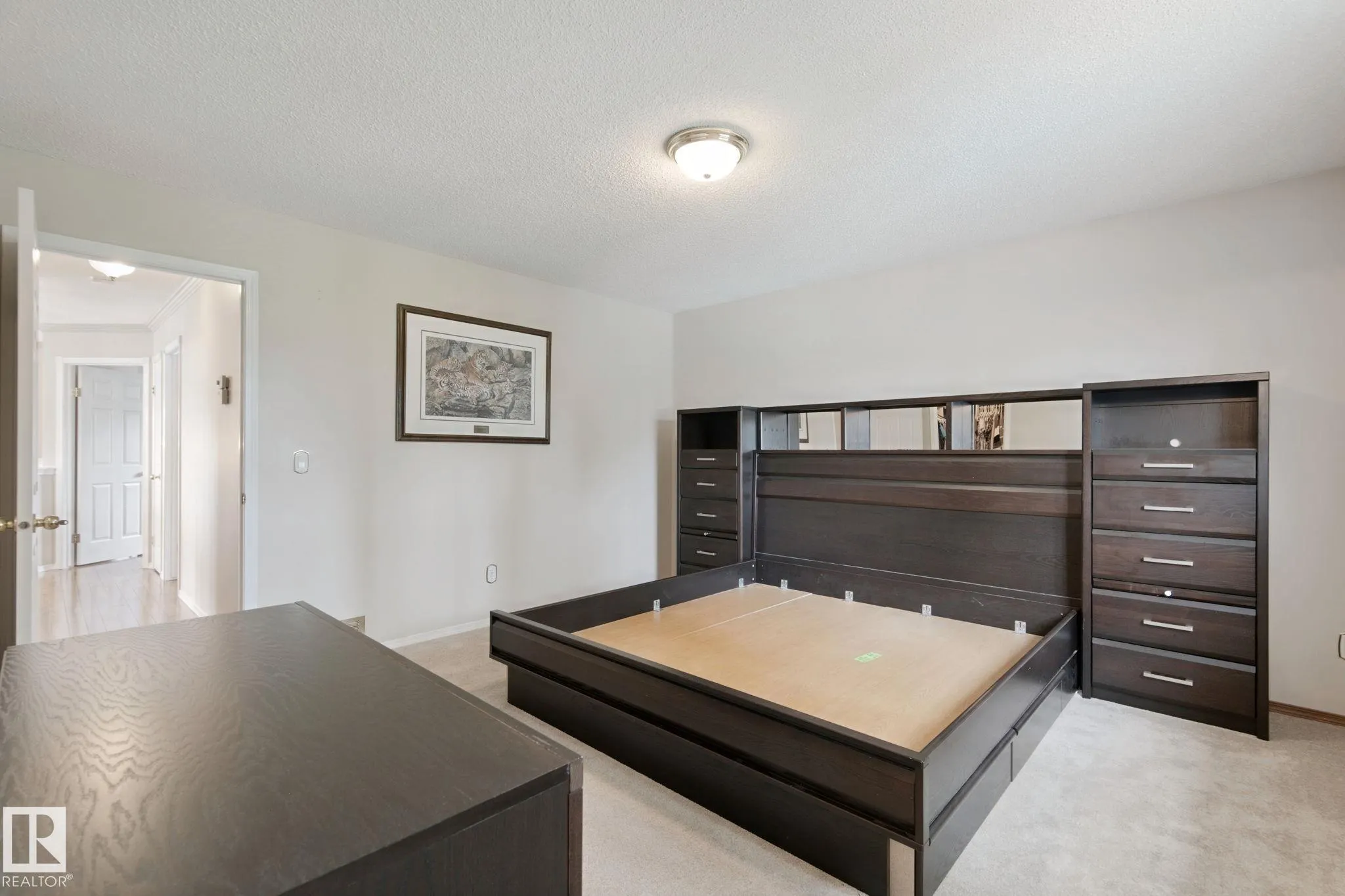 29 HIGHLAND Crescent
