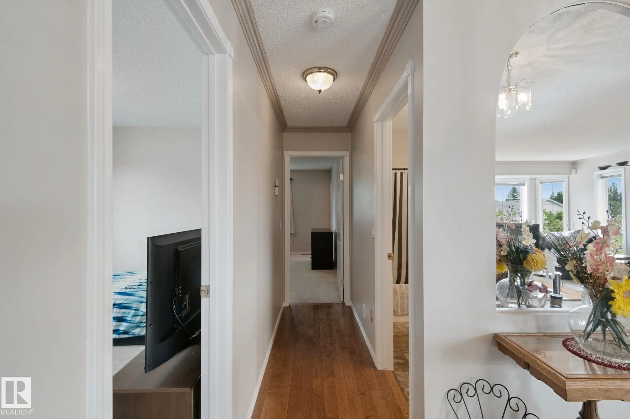 29 HIGHLAND Crescent