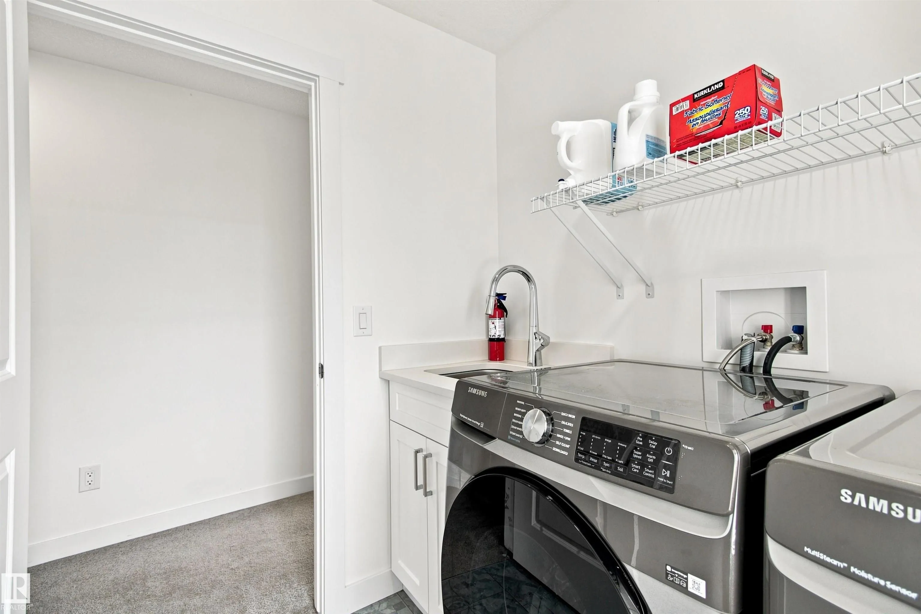 107 ELLICE Bend