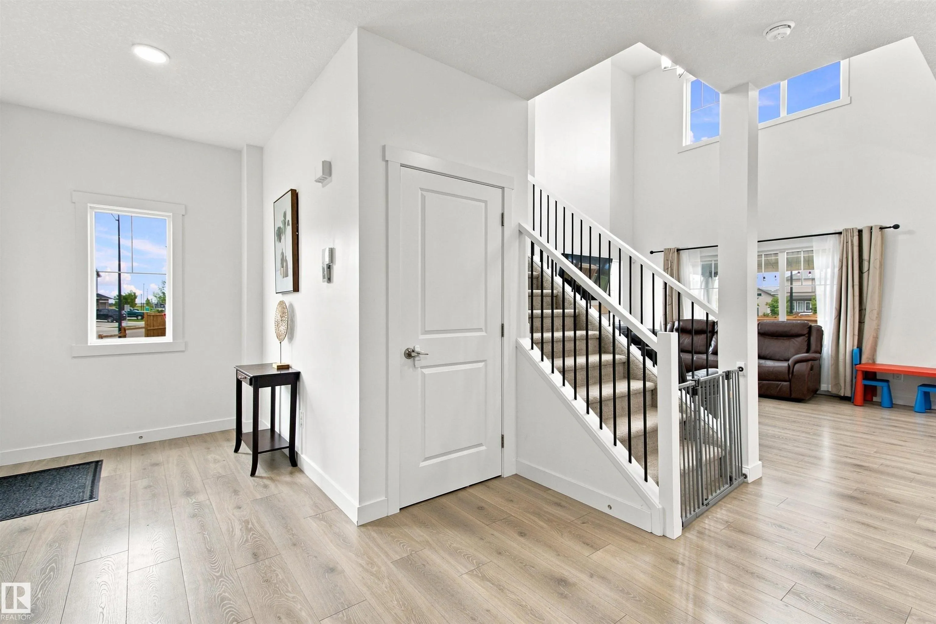 107 ELLICE Bend