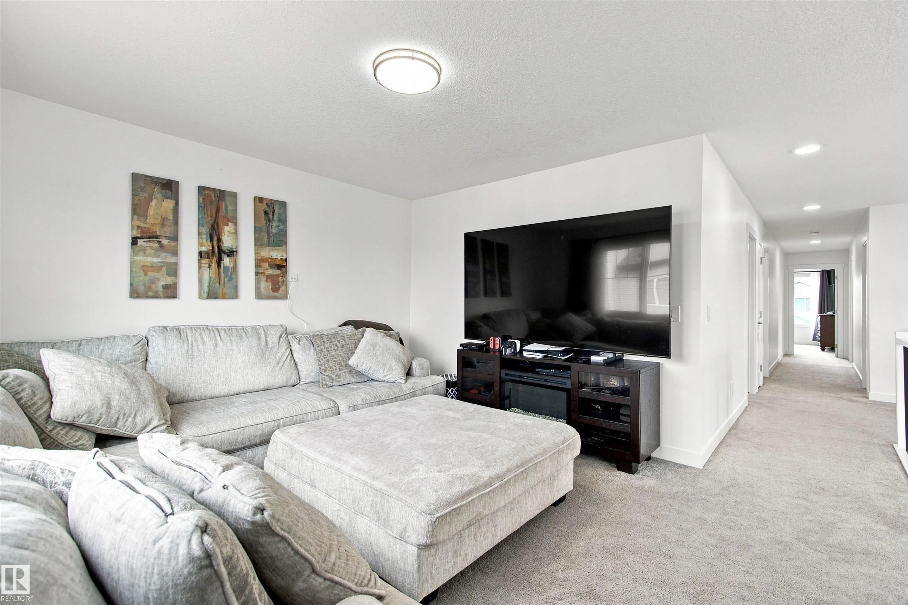 107 ELLICE Bend