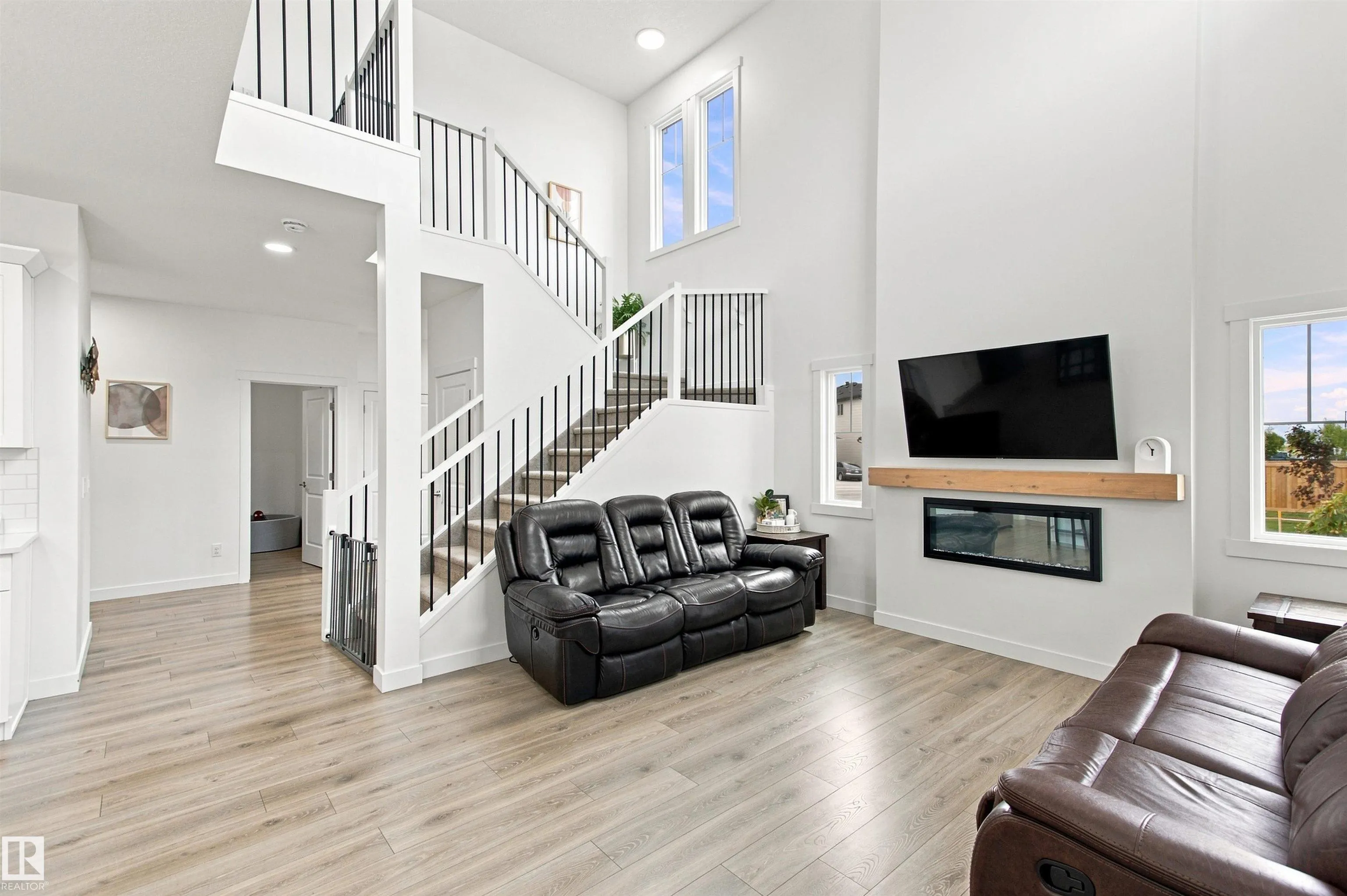 107 ELLICE Bend