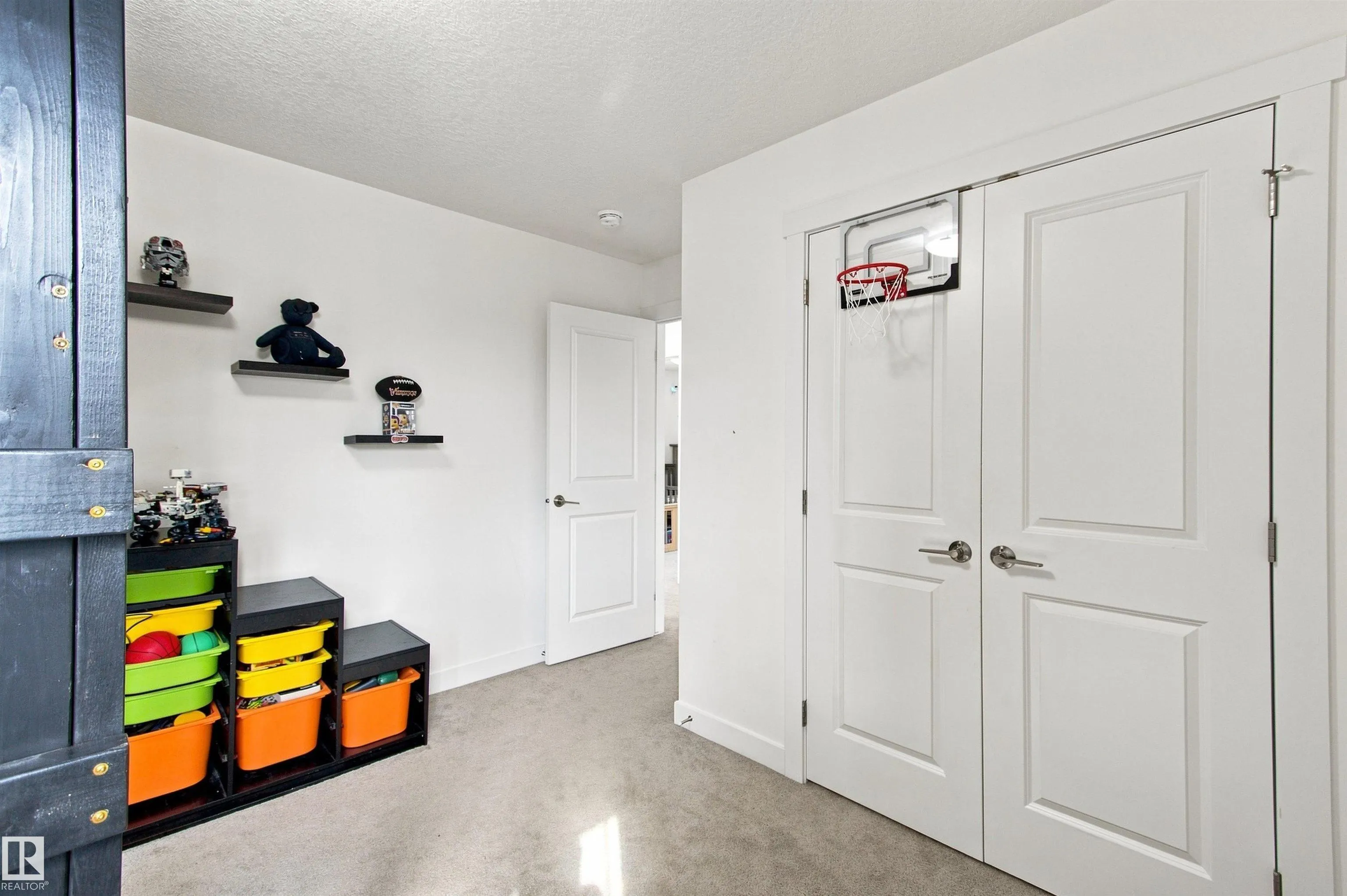 107 ELLICE Bend