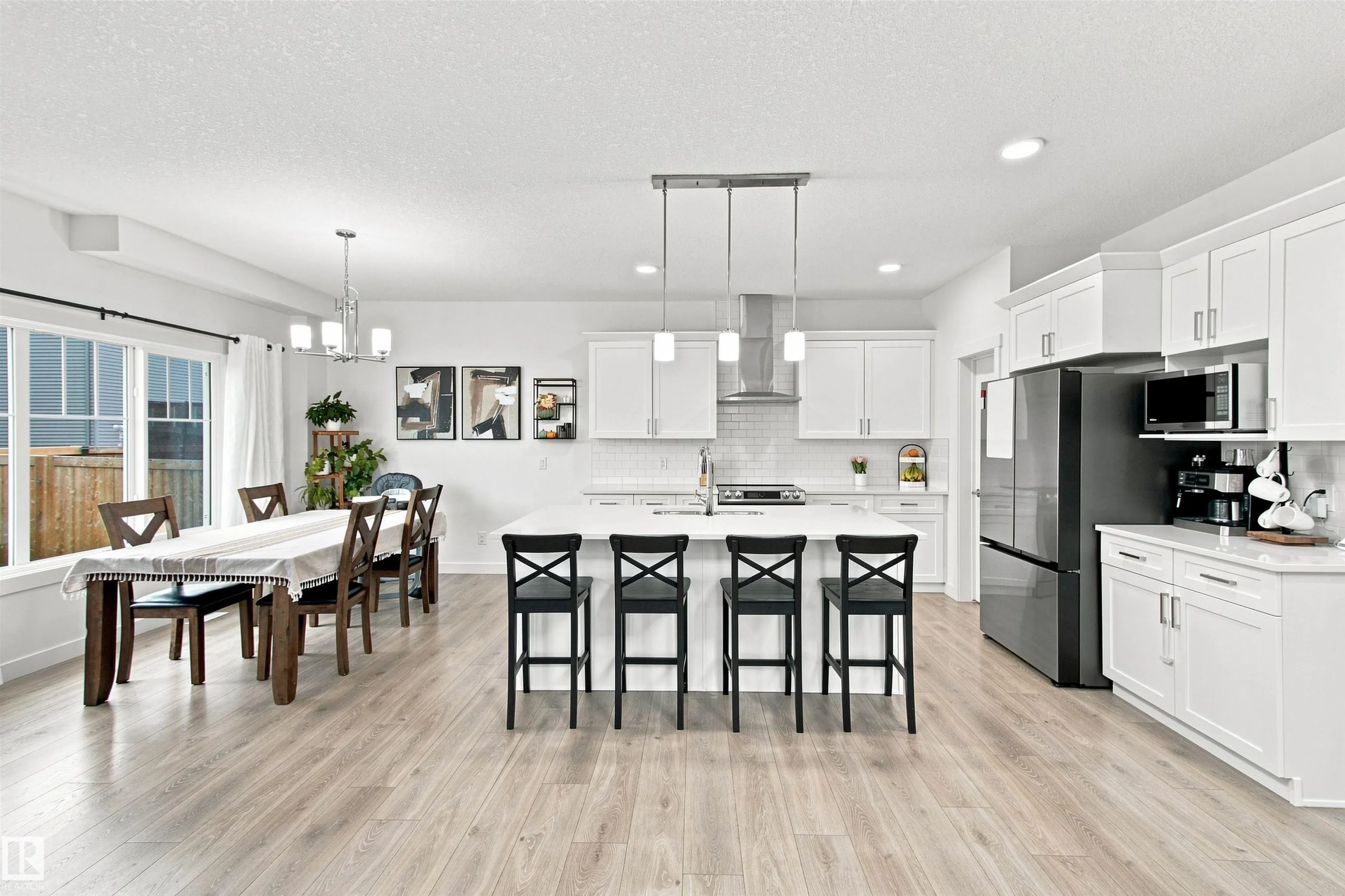 107 ELLICE Bend
