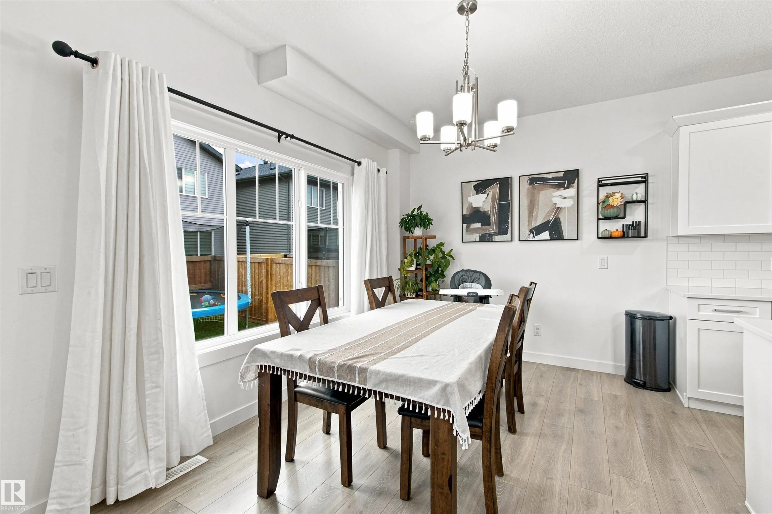 107 ELLICE Bend
