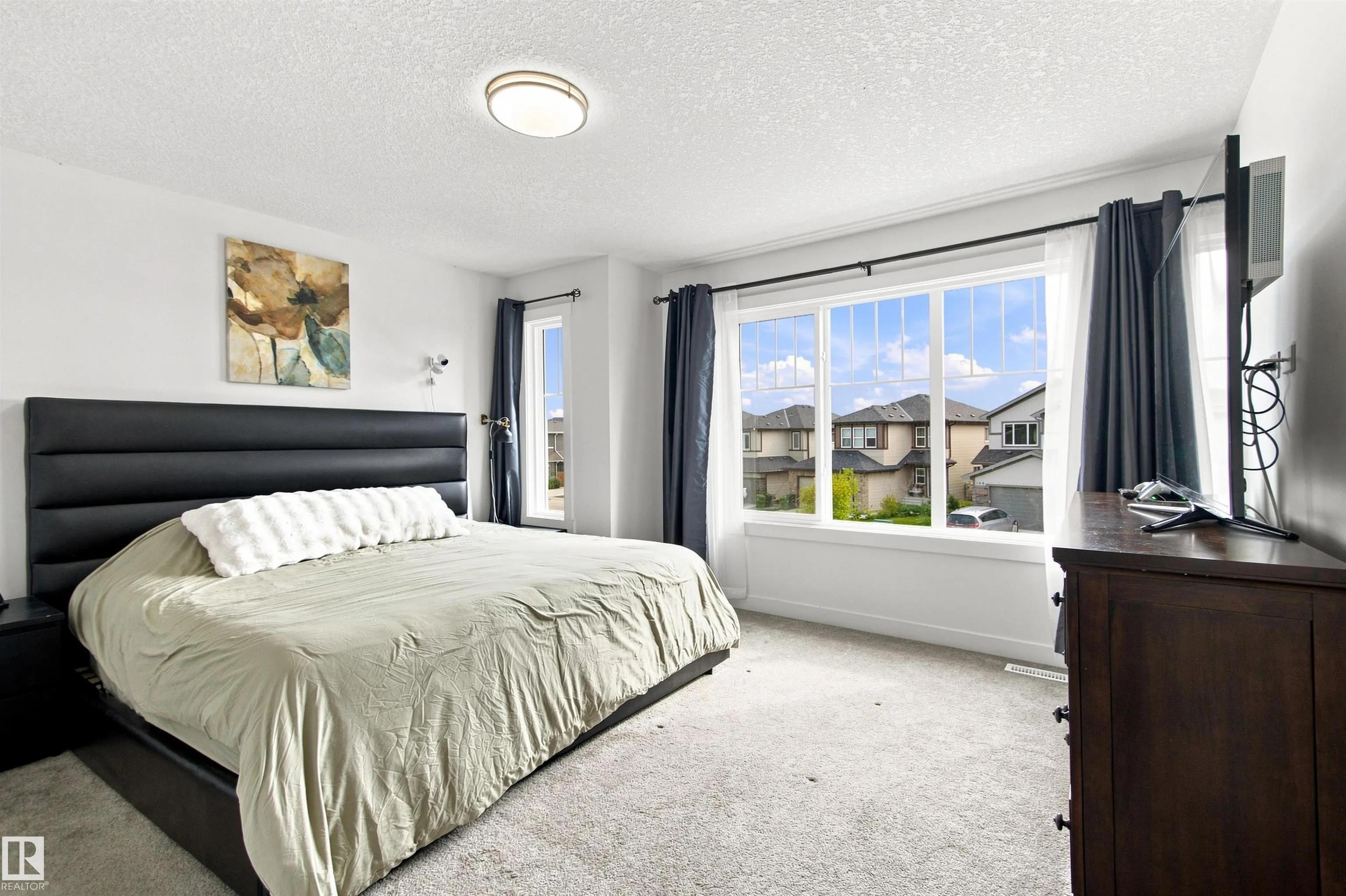 107 ELLICE Bend