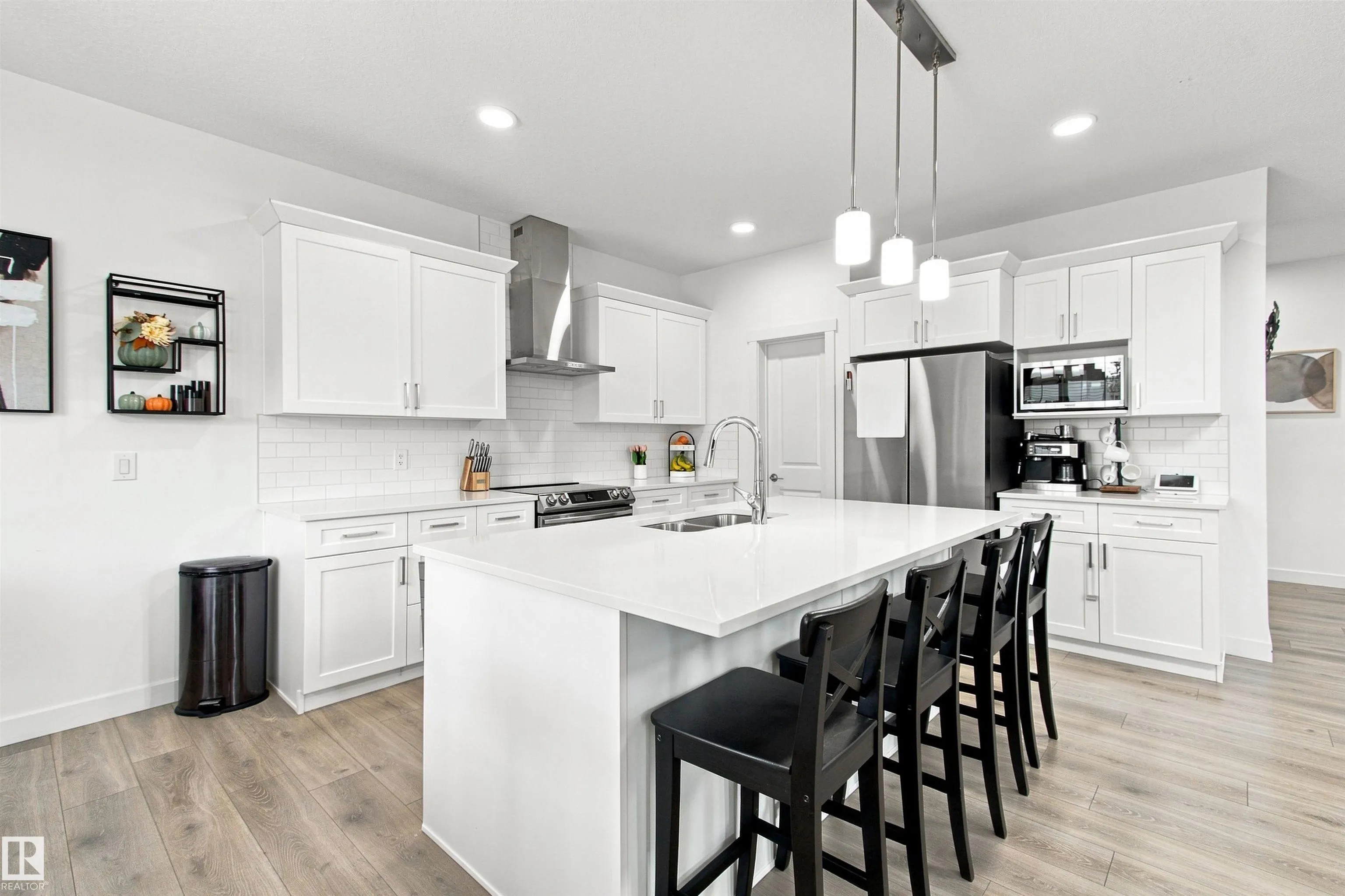 107 ELLICE Bend
