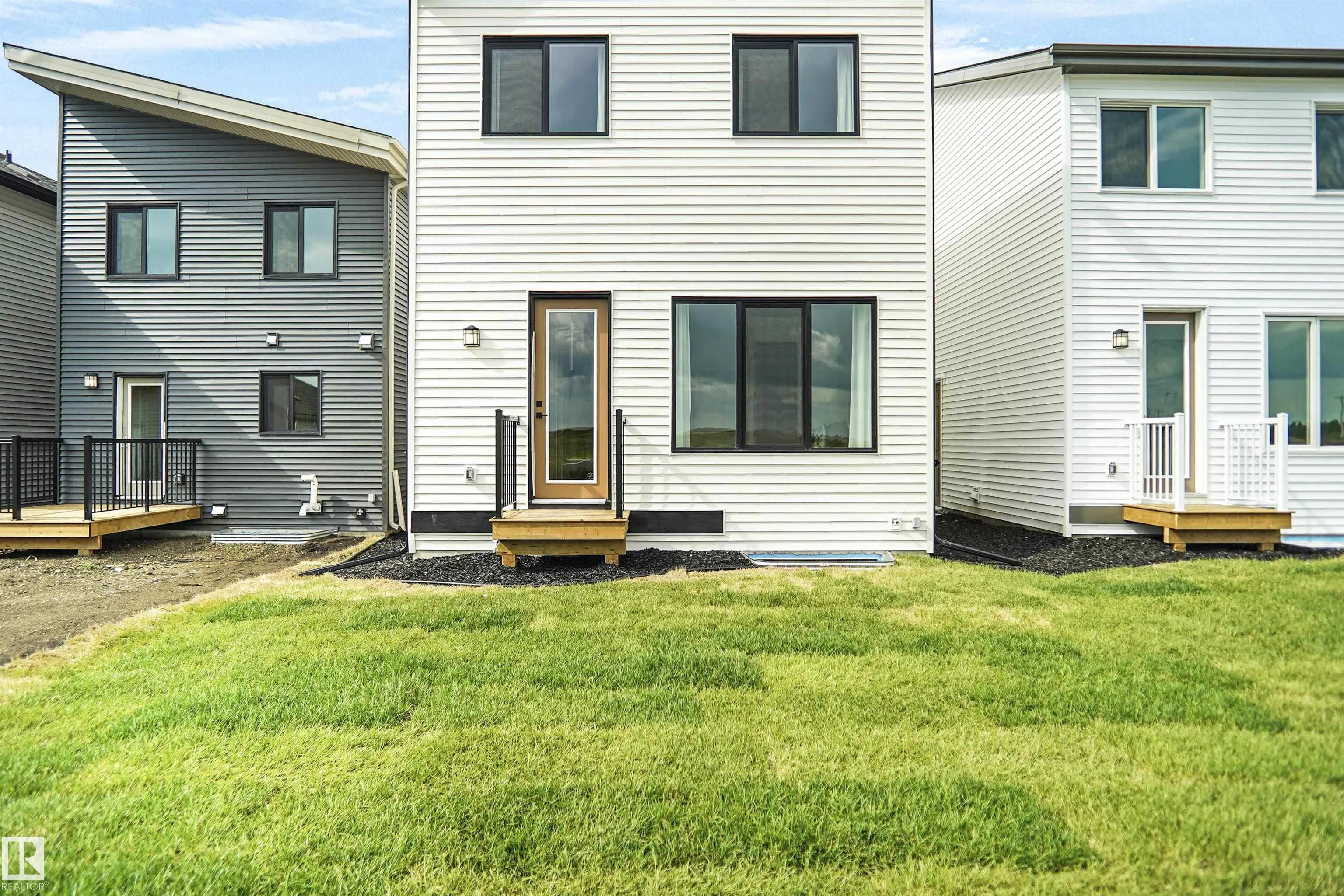 67 SIENNA Boulevard