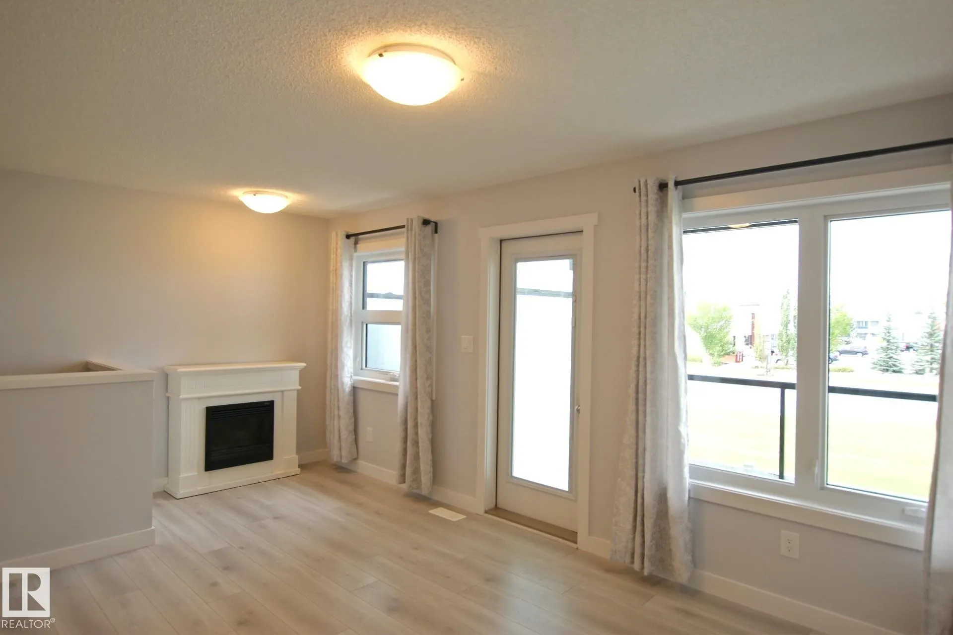 1203 163 Street