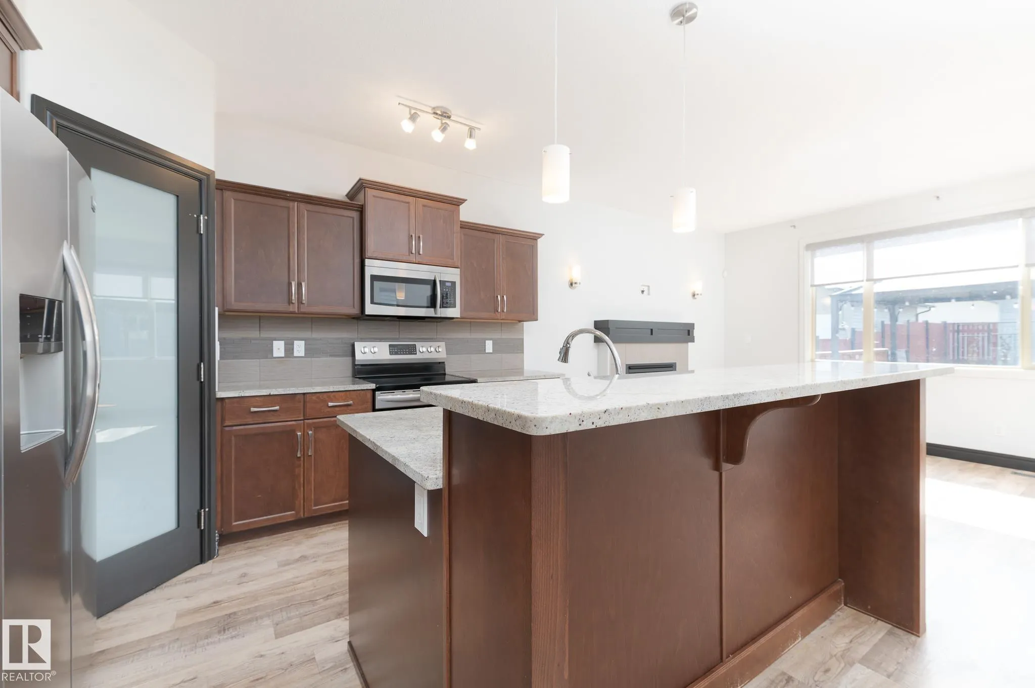 71 GREENBURY Crescent
