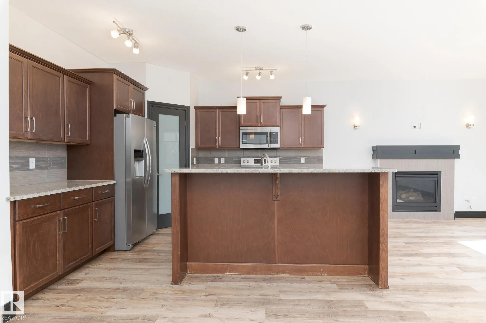 71 GREENBURY Crescent