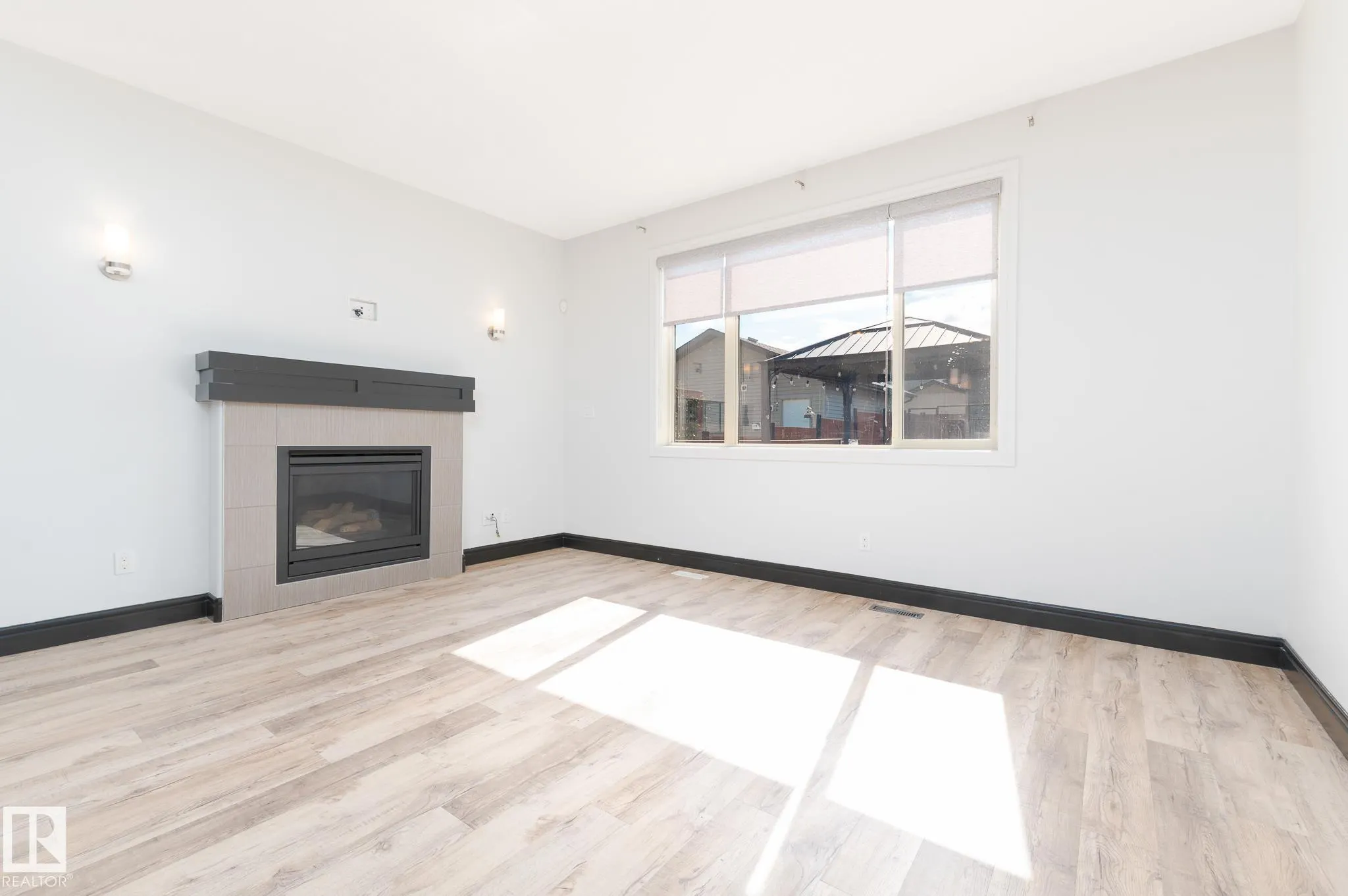 71 GREENBURY Crescent