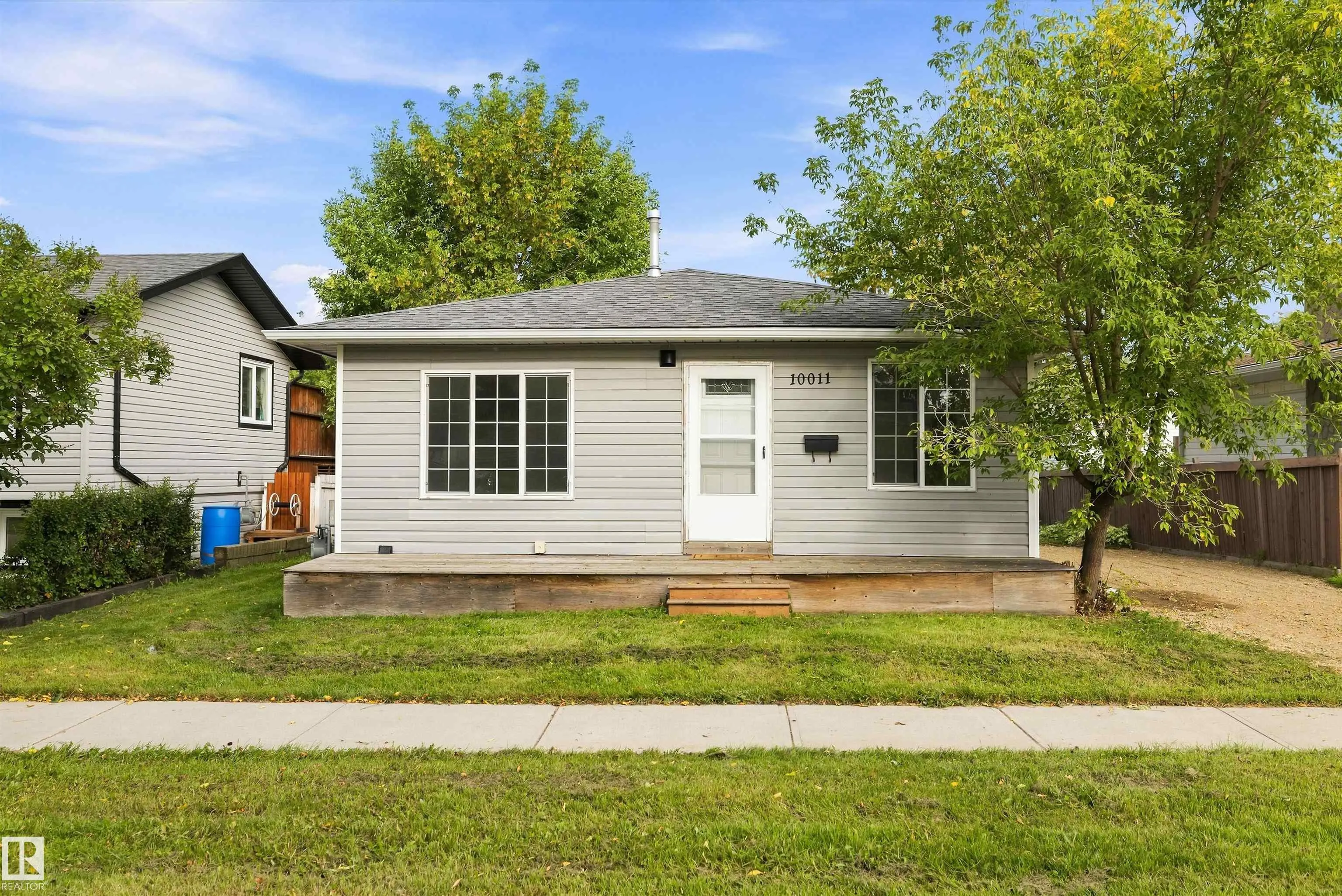 10011 105 Street