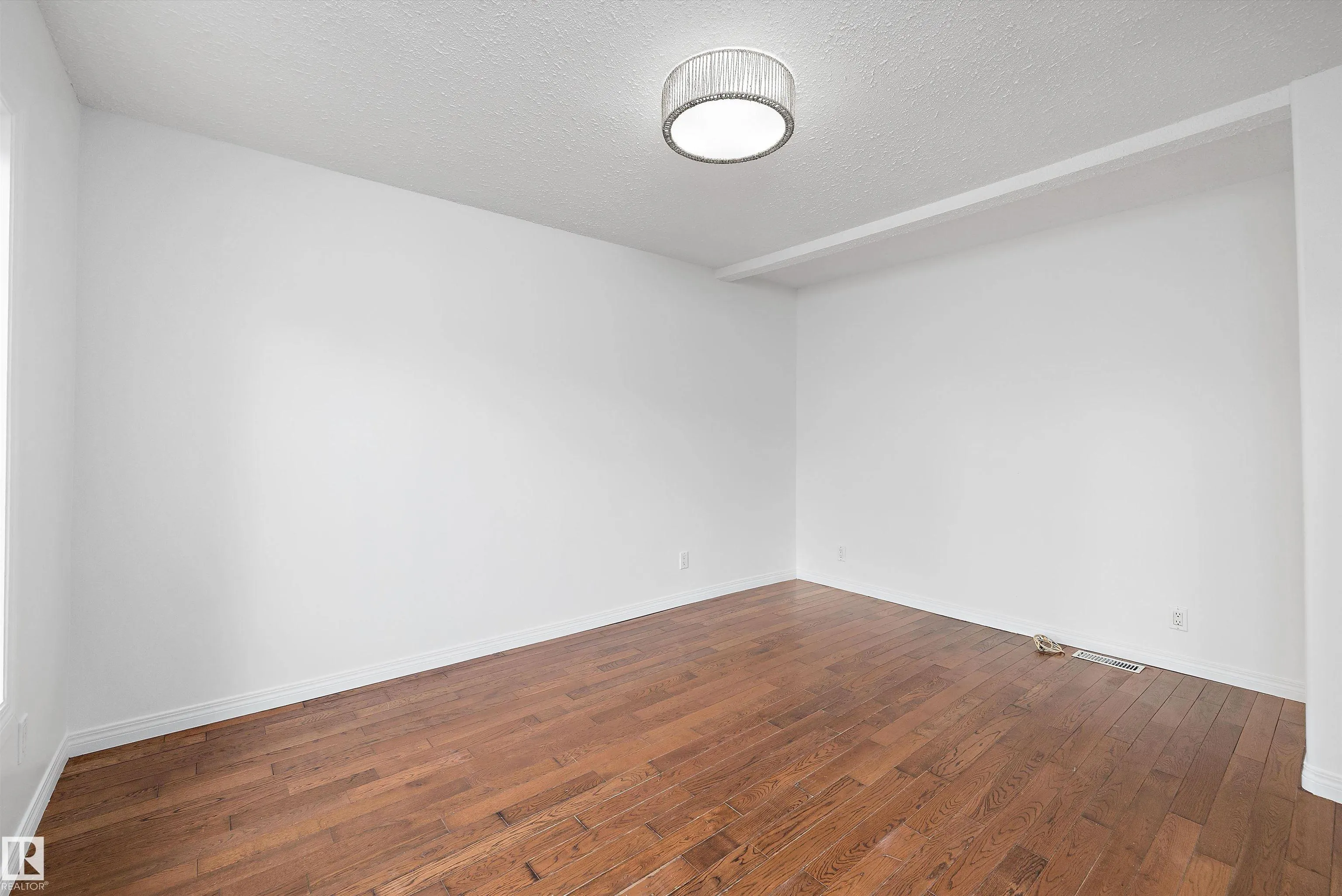 10011 105 Street