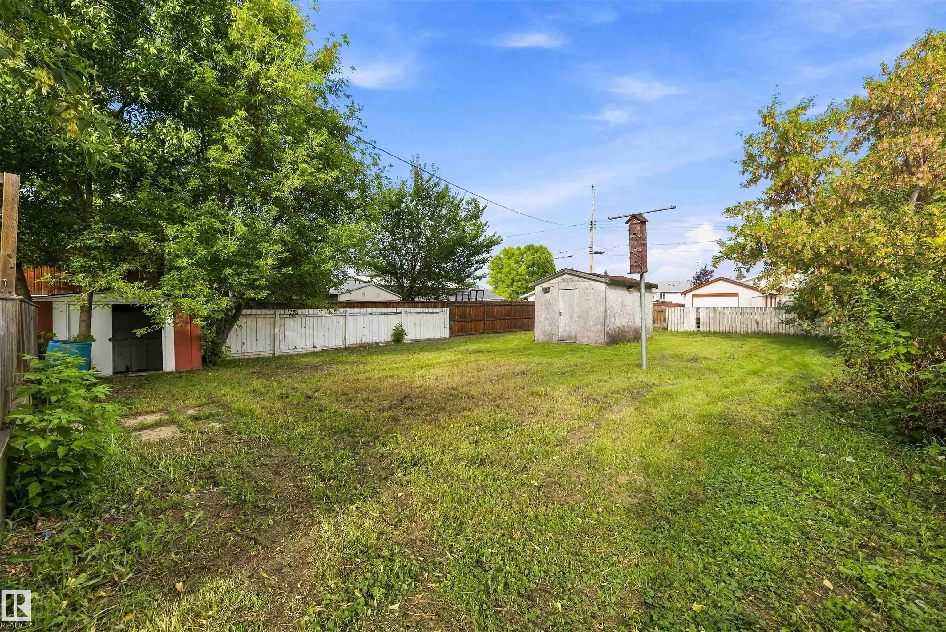 10011 105 Street