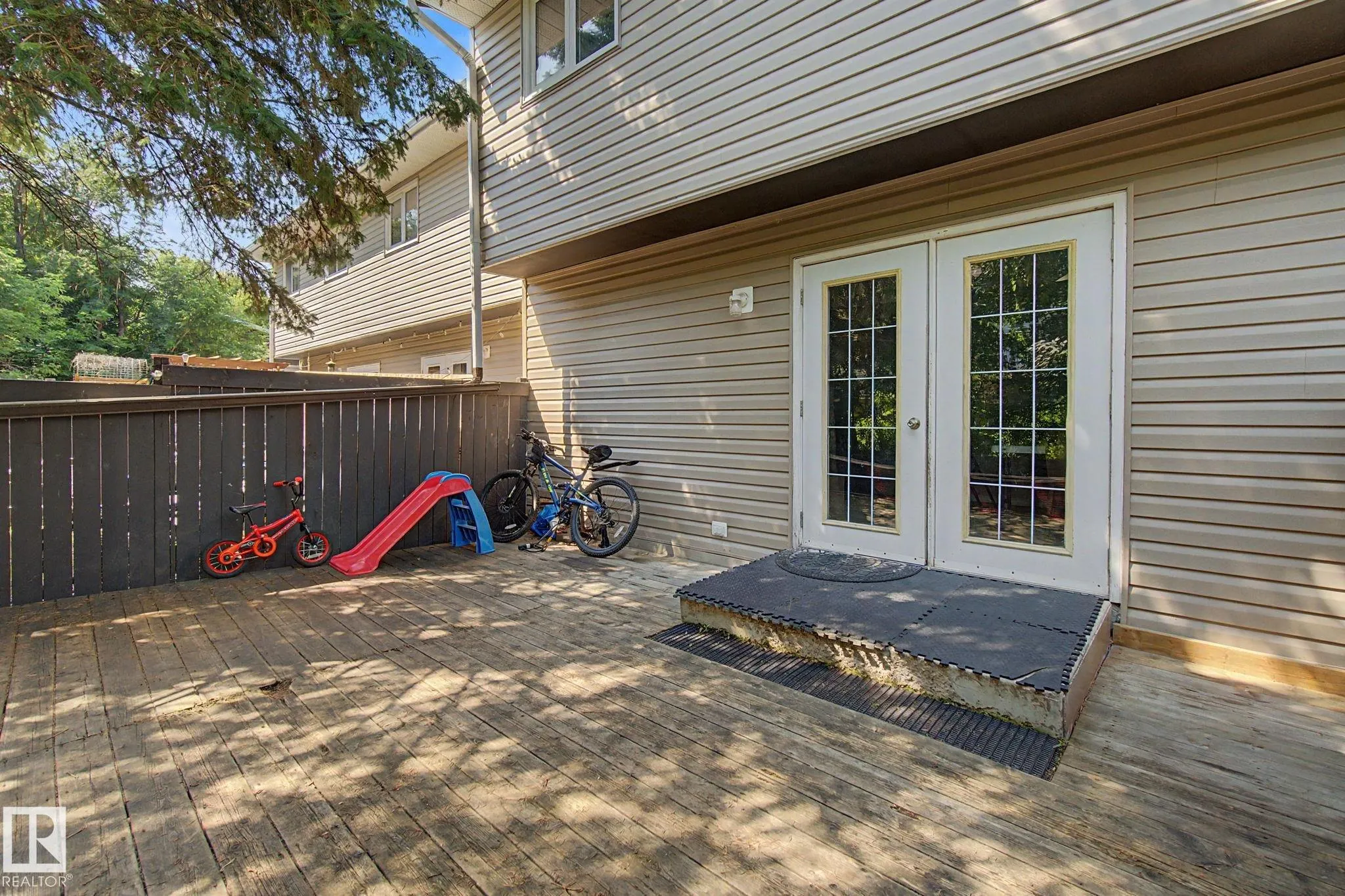 304 SPRUCE Glen