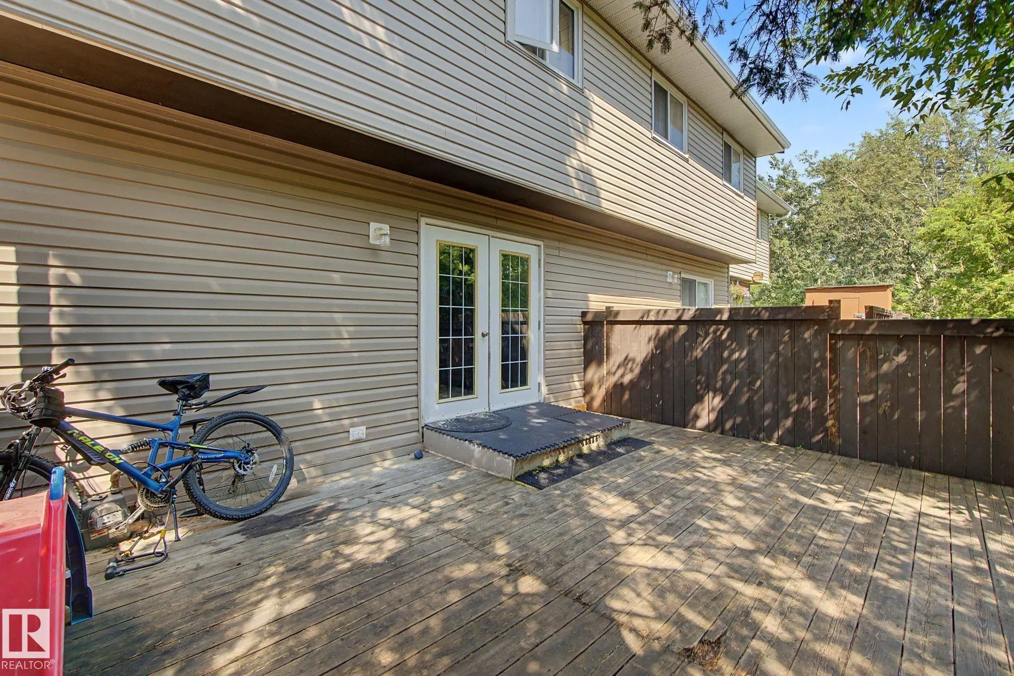 304 SPRUCE Glen